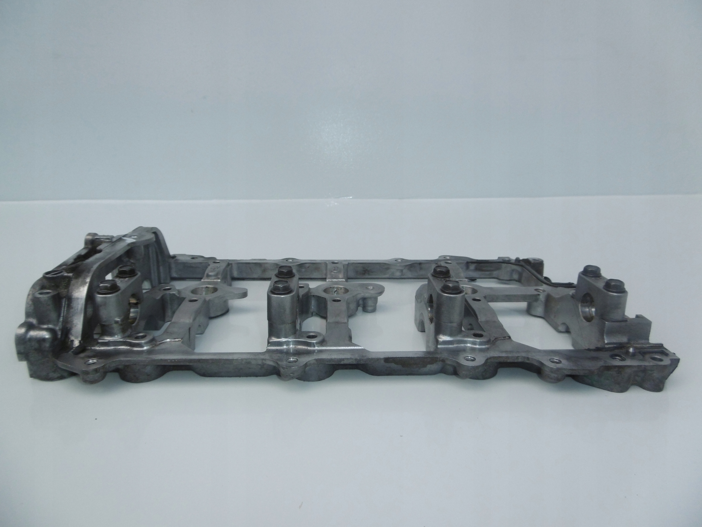 Head FRAME RIGHT INFINITI NISSAN 3.7 V6