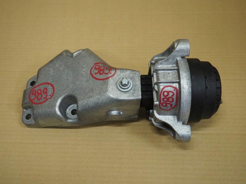6859899 - Лапа подушка двигателя BMW F10 F11 6868301