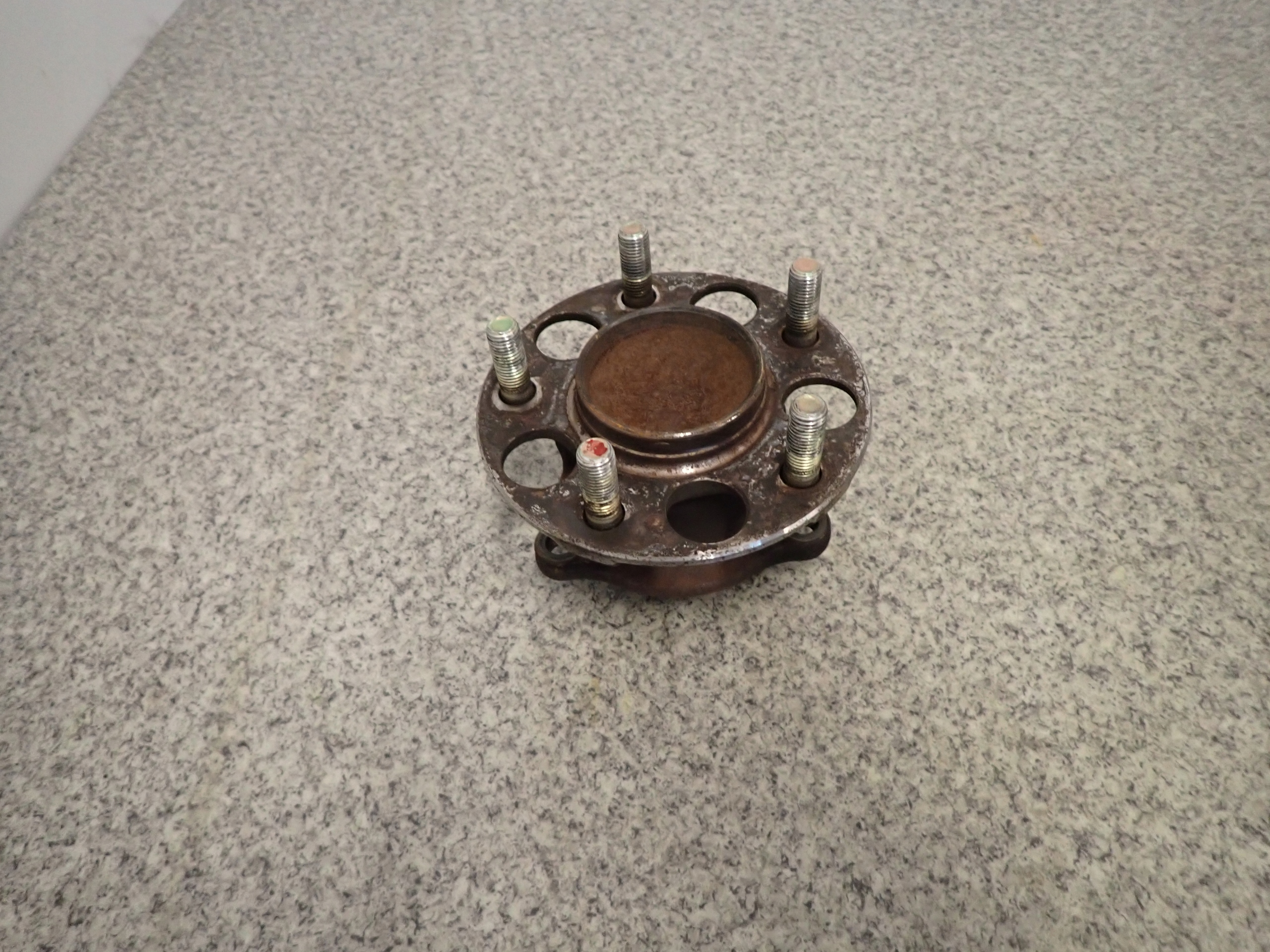 MITSUBISHI GRANDIS ПОДШИПНИК ЗАДНЕЙ СТУПИЦЫ