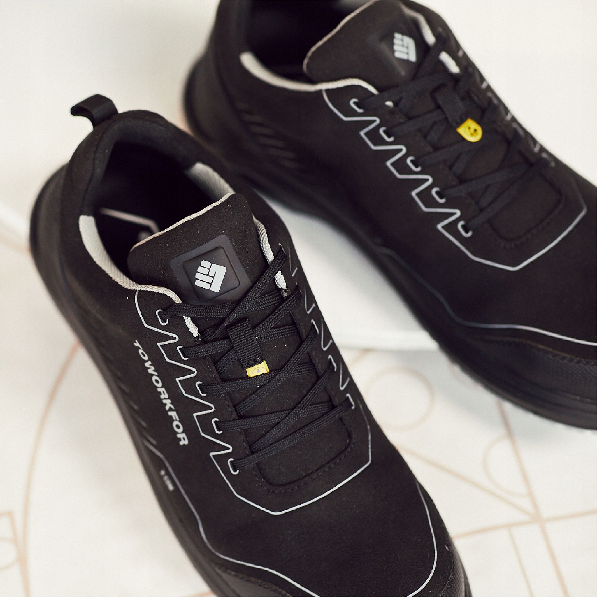 OBUWIE BUTY ROBOCZE BHP LEKKIE ACTION X-COM X-103 S3 SRC ESD ToWorkFor R.43 Przeznaczenie uniwersalne