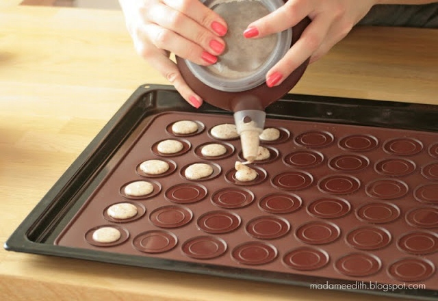 MATA SILIKONOWA MAKARONIKI DOZOWNIK MAKARONIKÓW Długość 38.5 cm