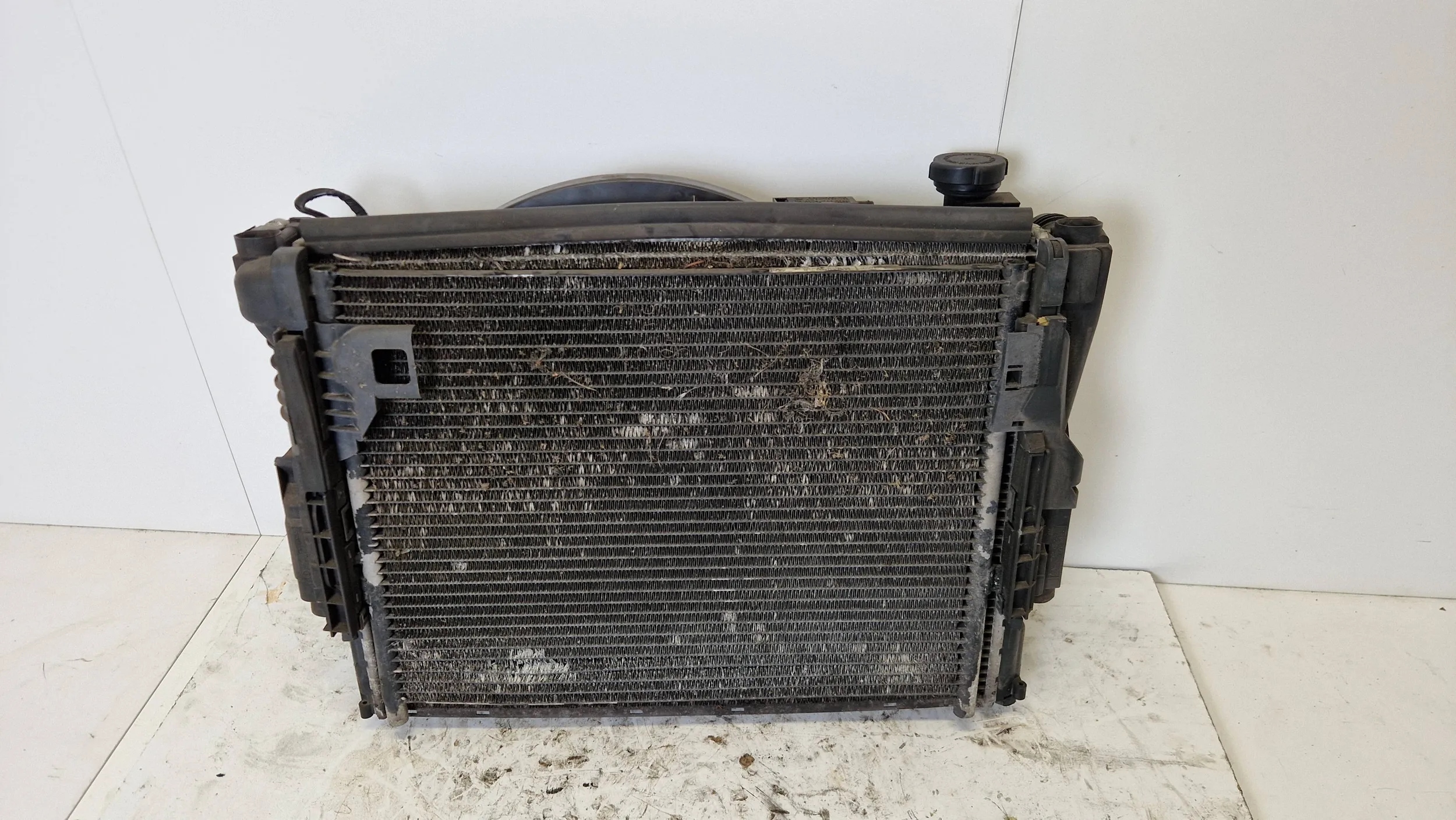 ВЕНТИЛЯТОР РАДІАТОРИ КОМПЛЕКТ BMW Z4 E85 E86 2i