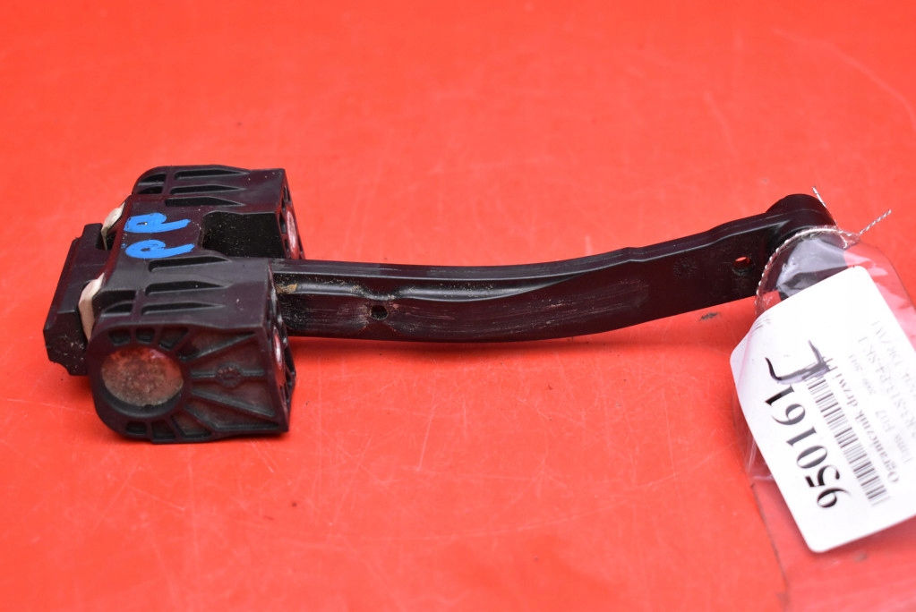 limiter door right front 7197826 BMW F07 09-13