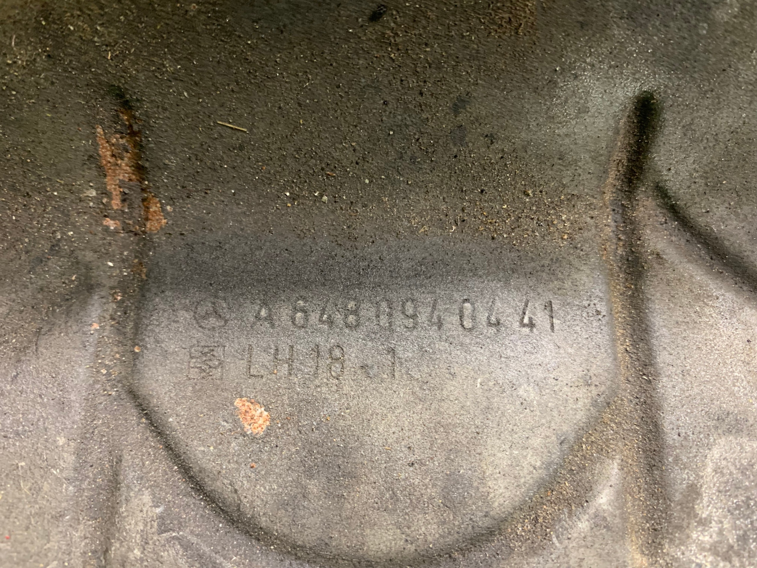 blende abdeckung des abgaskrümmers MERCEDES S W220 A6480940441