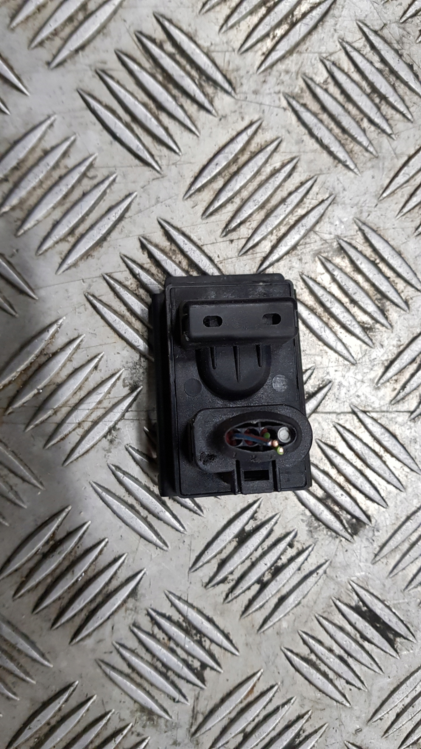 AUDI A8 D2 sensor JAKOSCI air 4B0907659B