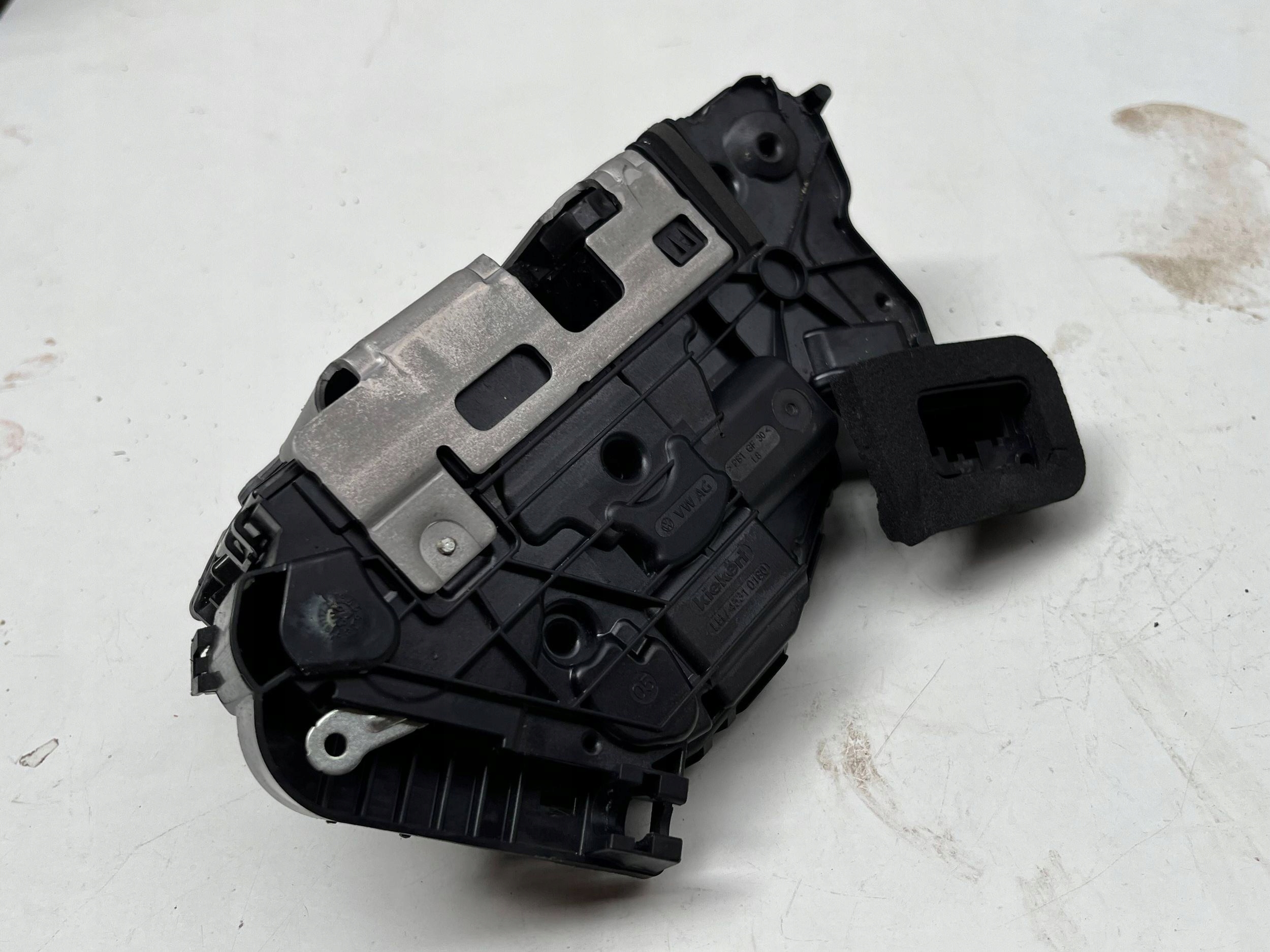 VOLKSWAGEN SEAT SKODA lock door left front 5TB837015D @M