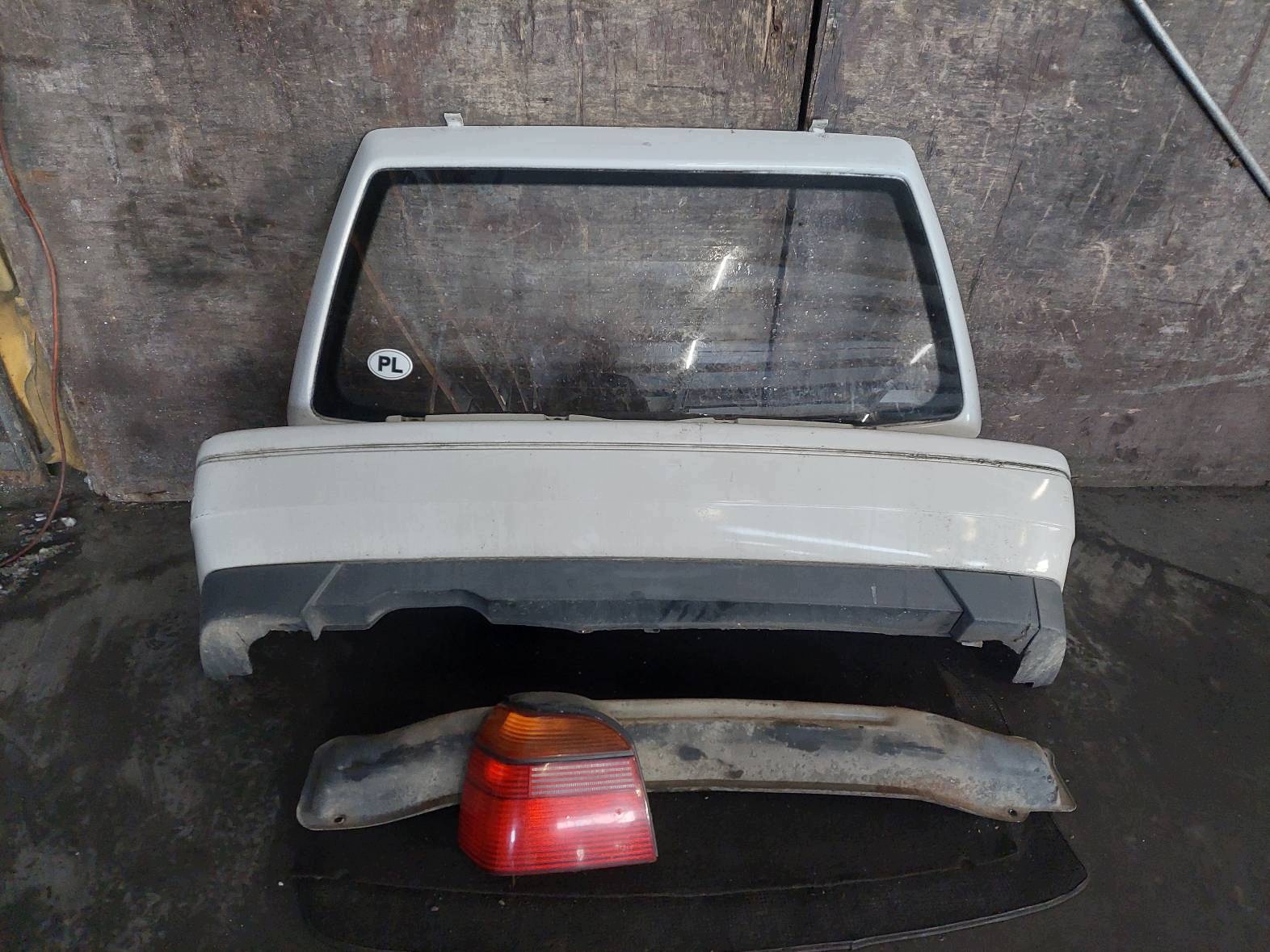complete rear part VOLKSWAGEN GOLF III trunk door boot bumper rear part light