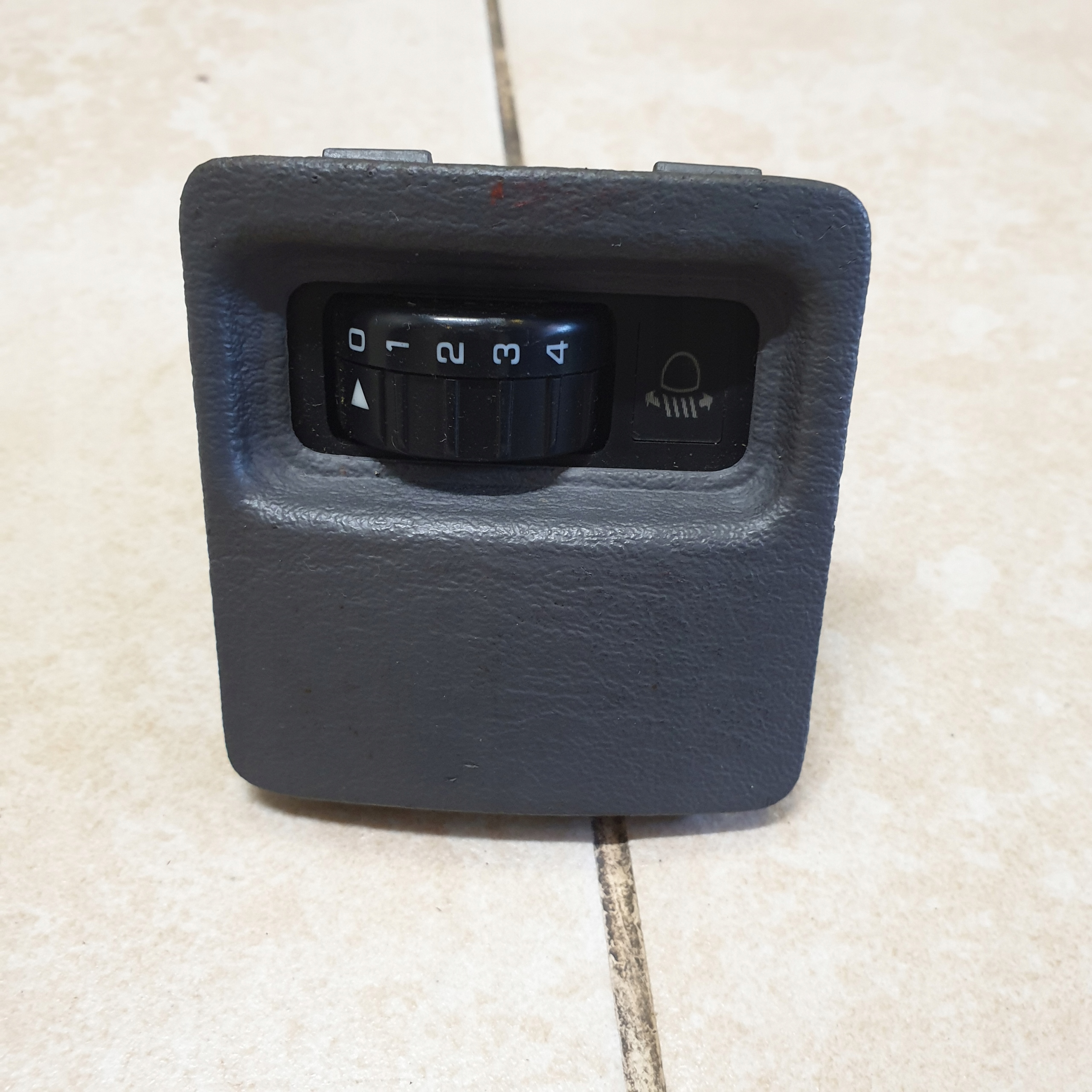 REGULACJA Altezza luci MITSUBISHI ECLIPSE 2G OE EU