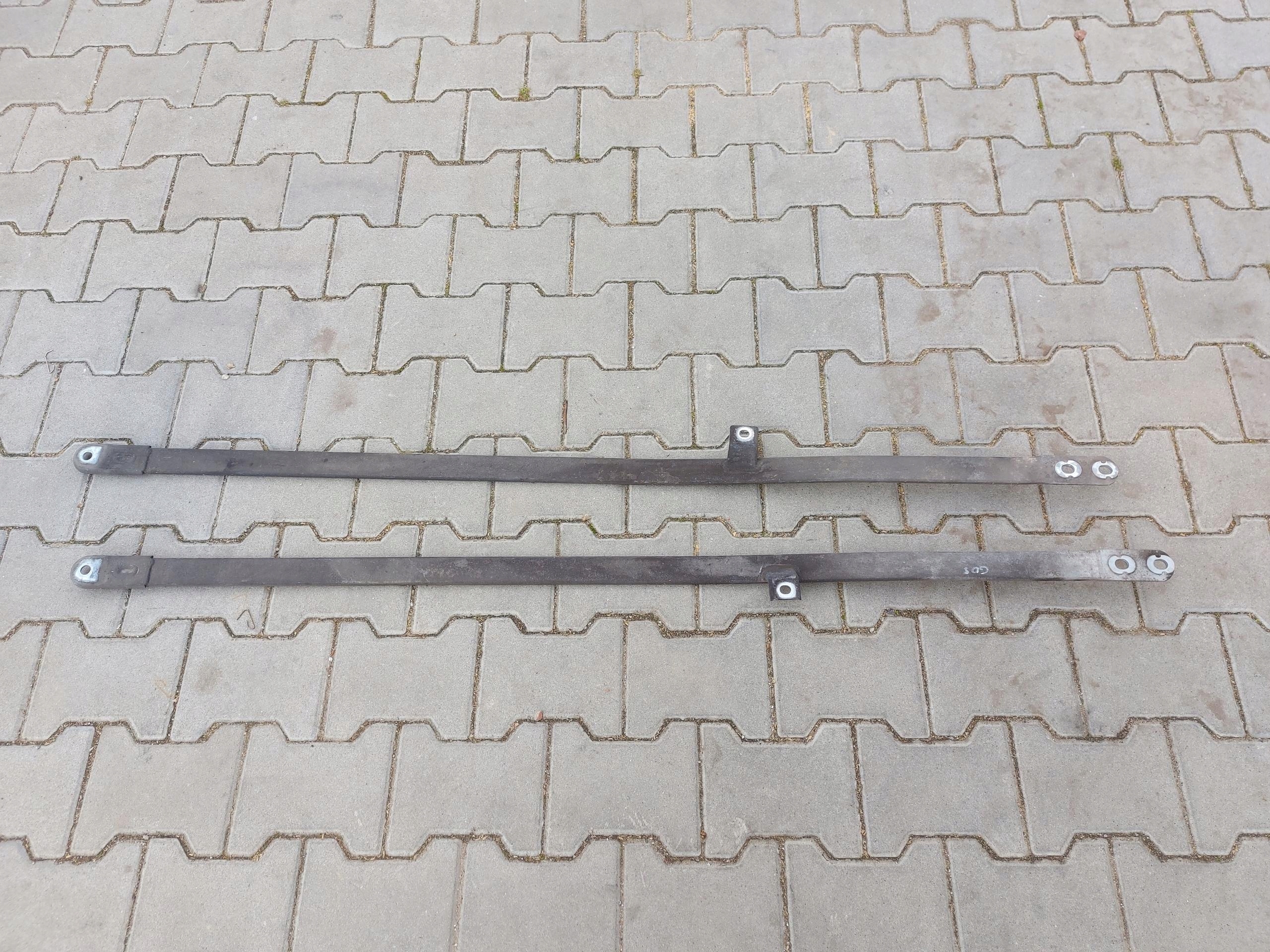 BMW G05 X5 3.0d 2019r console brace right left 111604