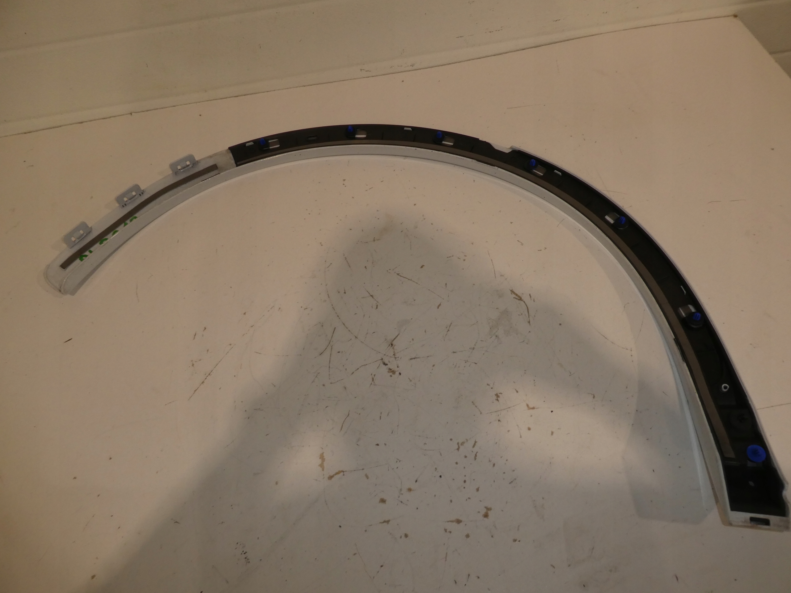 COUVERTURE AILE GAUCHE AUDI Q3 8U0853817B