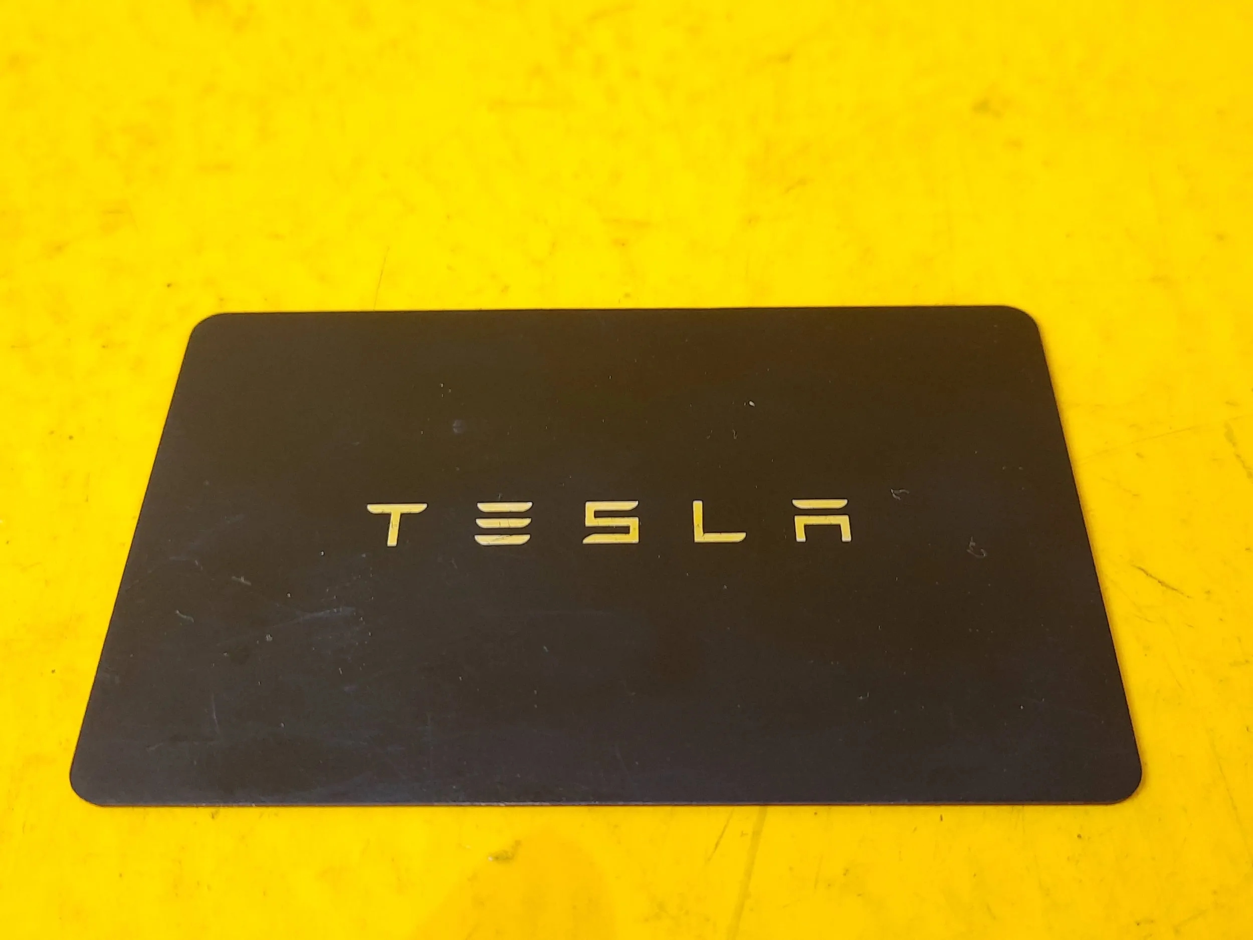 PHS28333 - Тесла Модель 3 y плед ключ карти