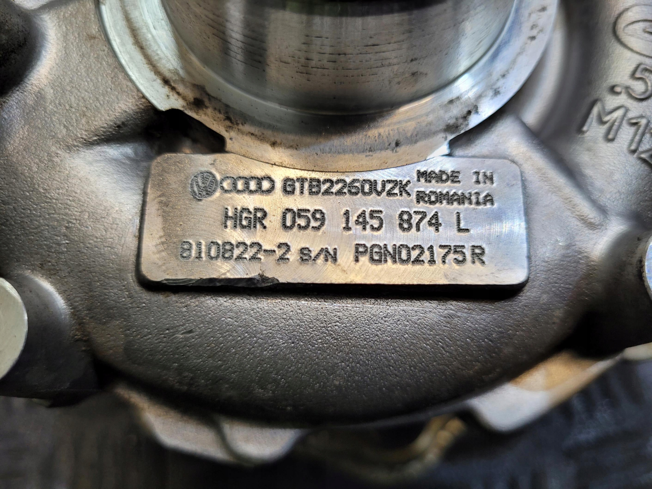 TURBO Turbo 059145874L + Régulateur VW TOUAREG II 2 7P 3.0 TDI