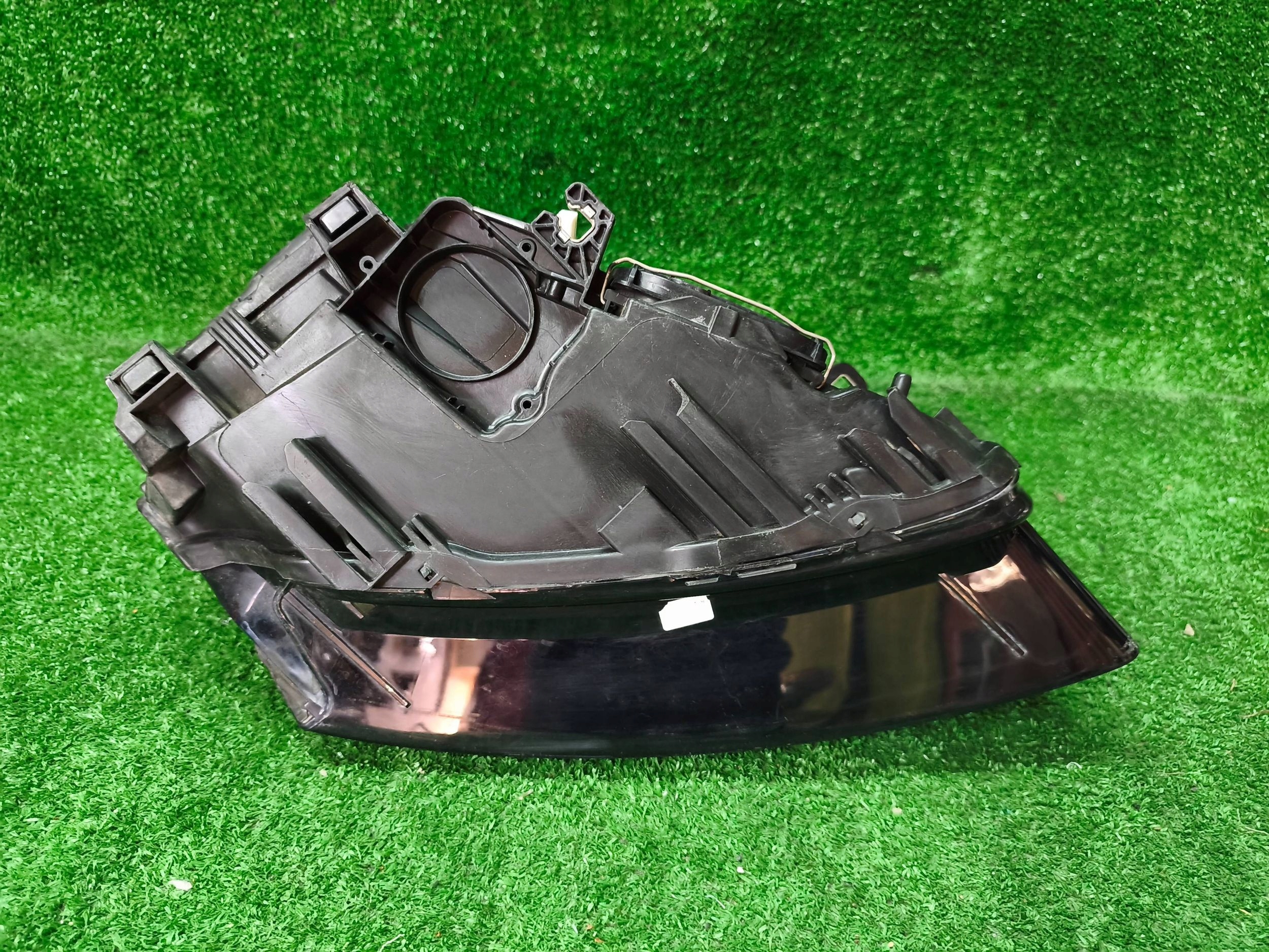 REFLEKTOR left front AUDI Q5 8R LIFT XENON NR.1144