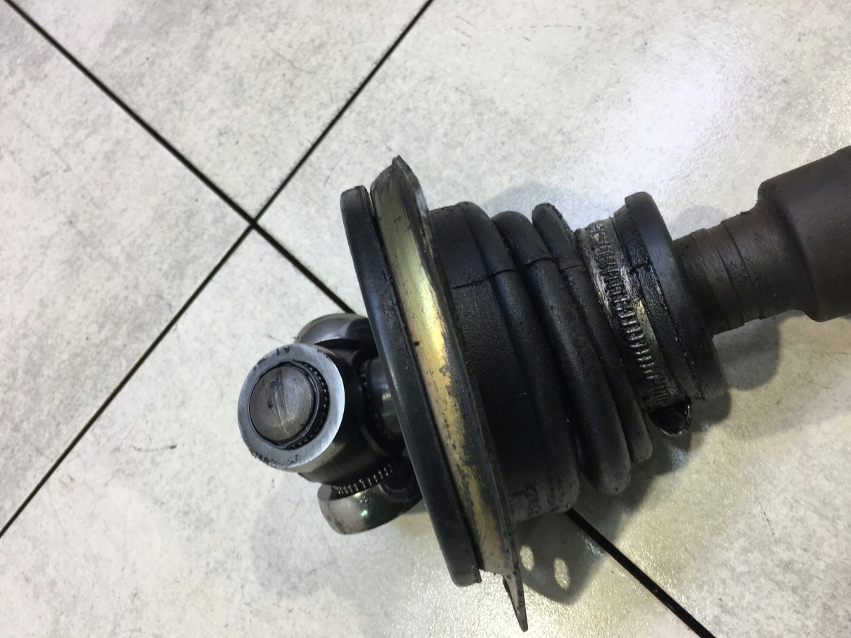 semi-axis left short. RENAULT LAGUNA II 1.9 DCI
