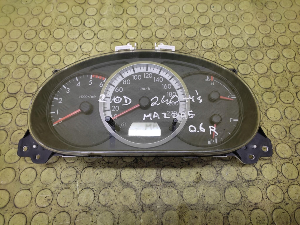 MAZDA 5 2.0 D dials CGCC79D