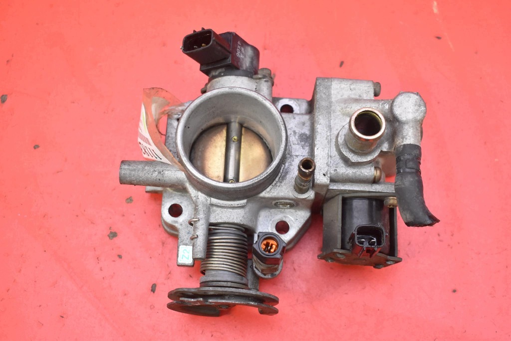 Valvola a farfalla E9T06571 MAZDA 323 5 V BA 1.5 16V 88 KM 94-98
