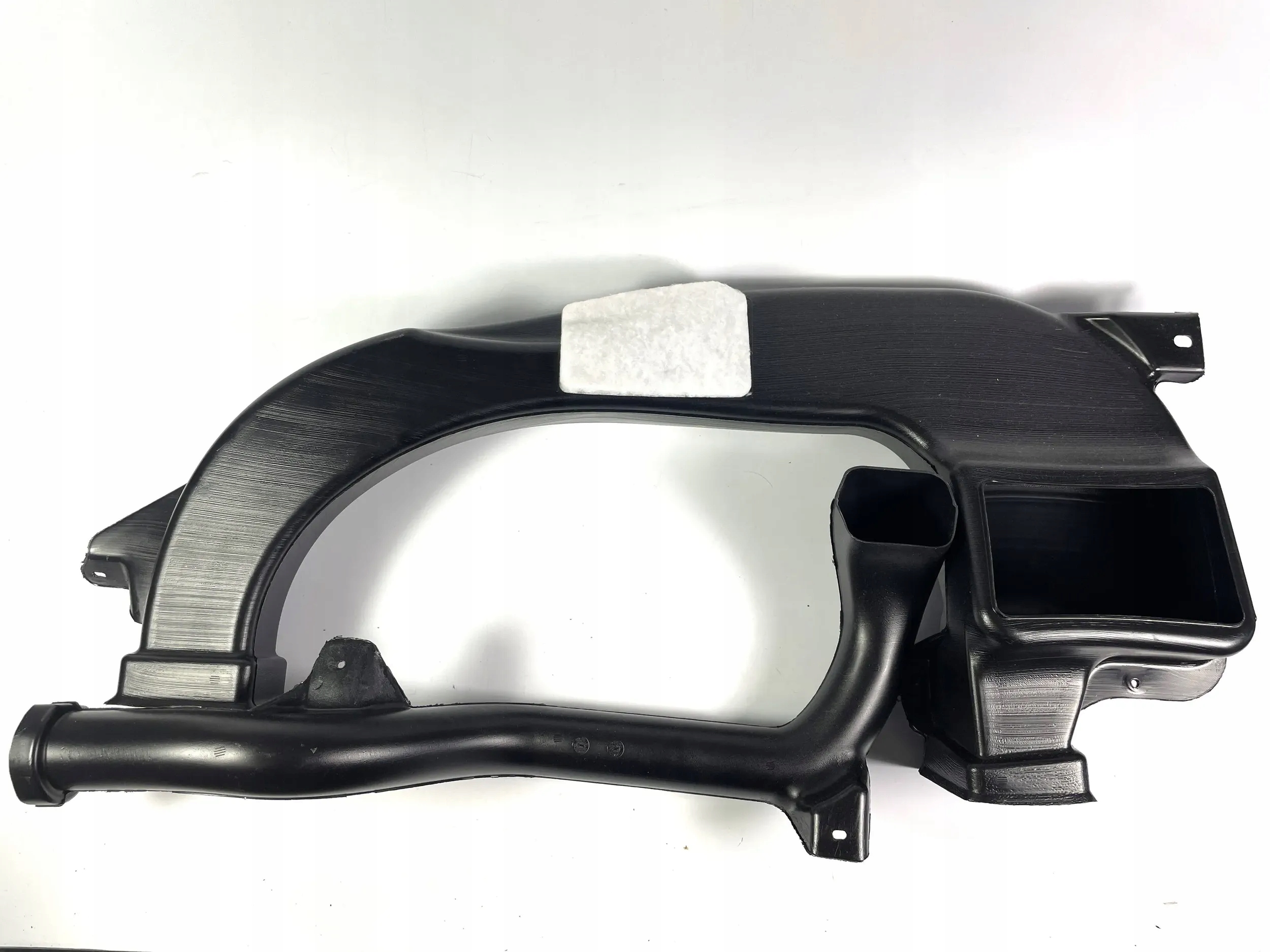 Dodge Charger 2015+ drain intake tunelu srodkowego right