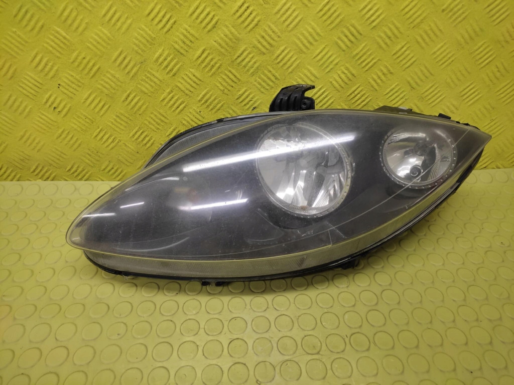 SEAT TOLEDO III light left front