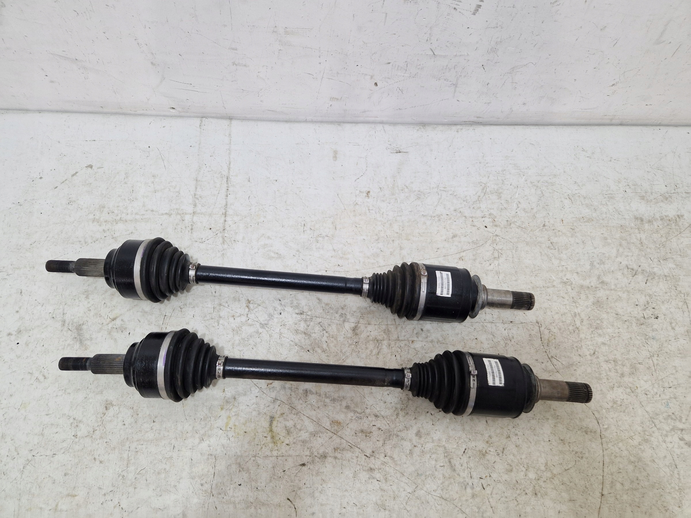 Dodge Durango Jeep Grand Cherokee WK2 semi-axis rear part 3.6 5.7 3.0 CRDI left/right