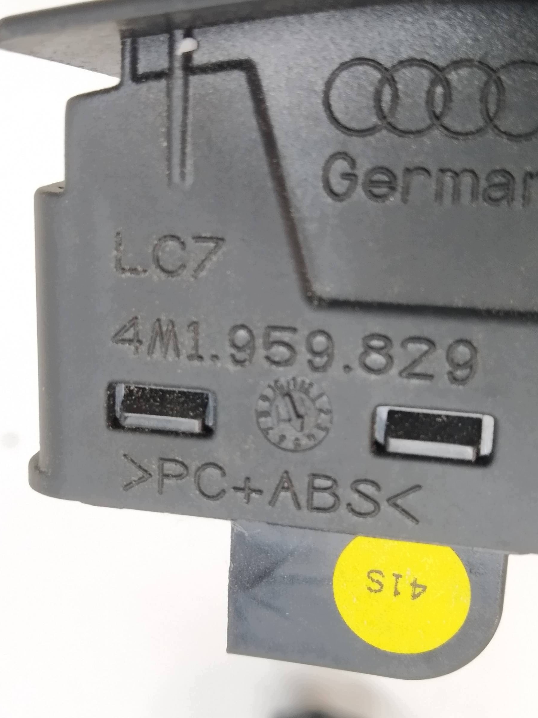 switch bonnet boot 4M0959831A 4M1959821 Audi Q7 II (2015-2026) SQ7