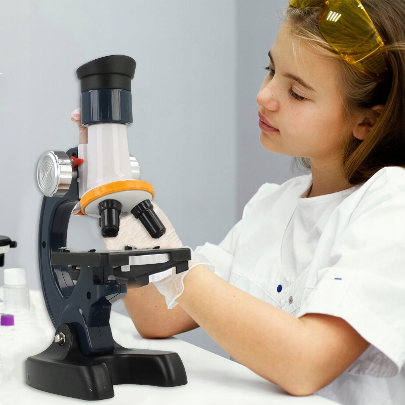 MIKROSKOP NAUKOWY EDUKACYJNY 1200x dzieci +Akcesoria Podświetleniem PREZENT Szerokość produktu 7.5 cm