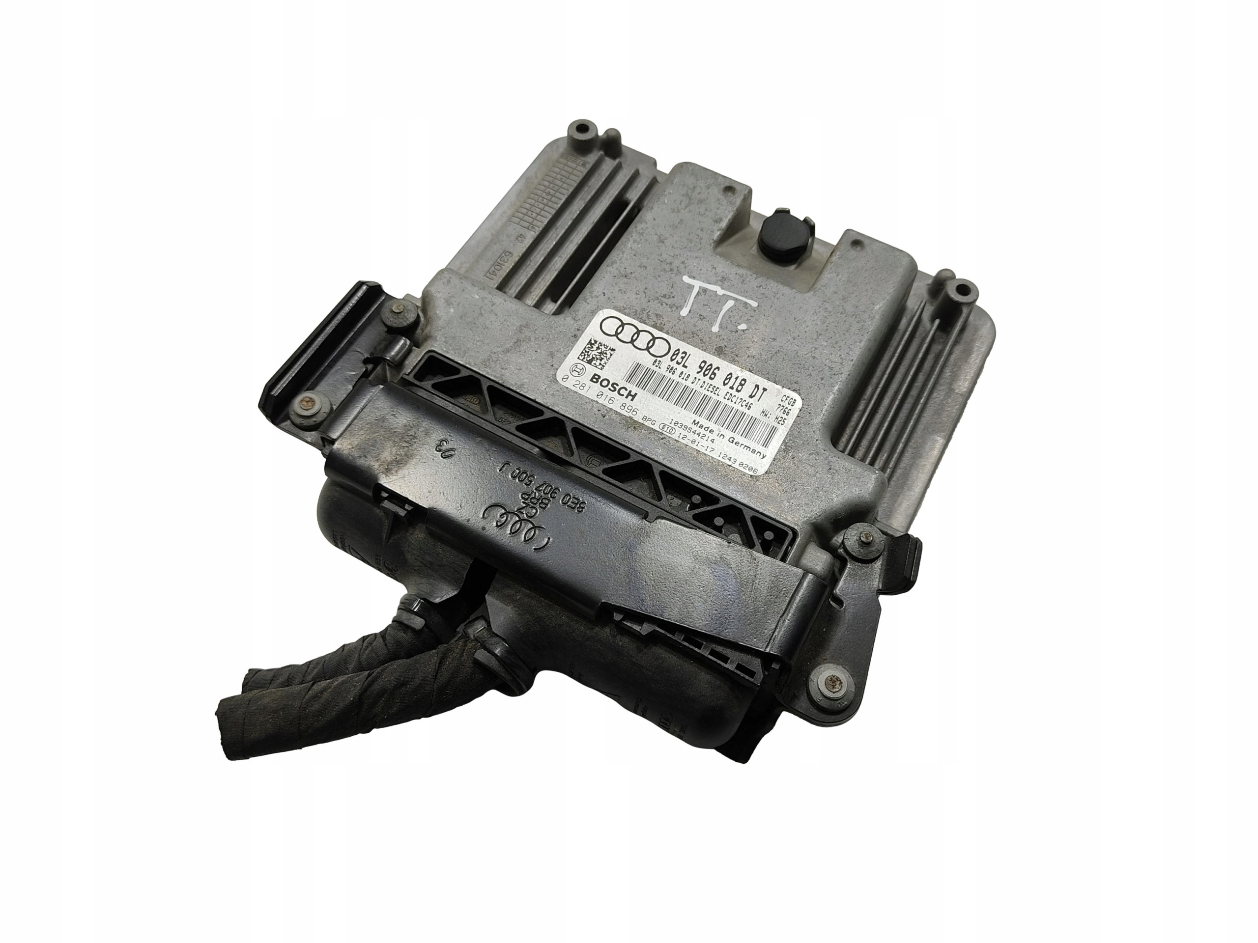 computer control unit of the engine AUDI TT 8J 2.0 TDI 0281016896 03L906018DT 06-14