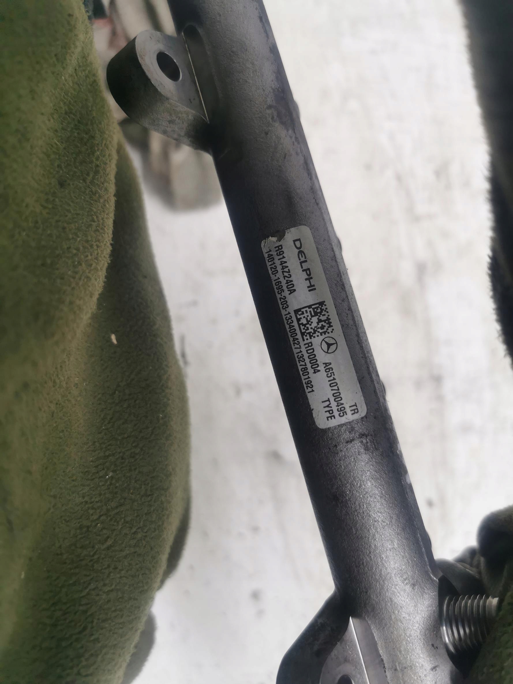Rampe injection MERCEDES E-KLASA W212 A6510700495 2.2