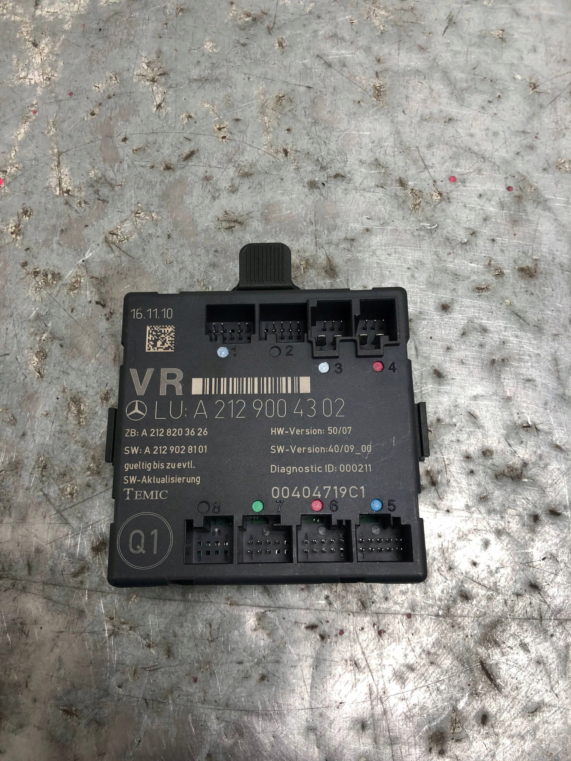 module door right front MERCEDES W204 A2129004302