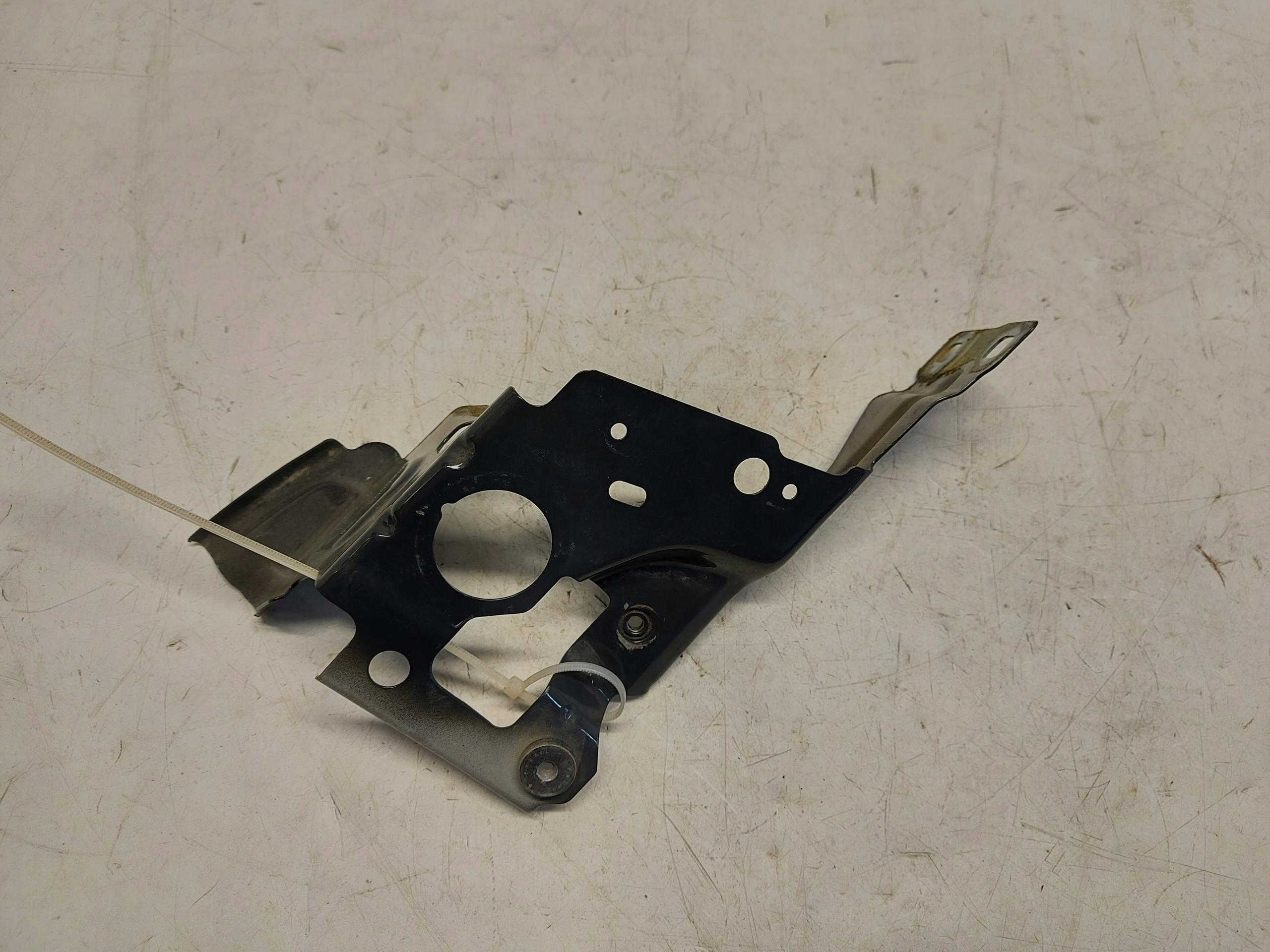 BMW G23 M440i Cabrio Console Support plaque Aile Avant Droite 7486802
