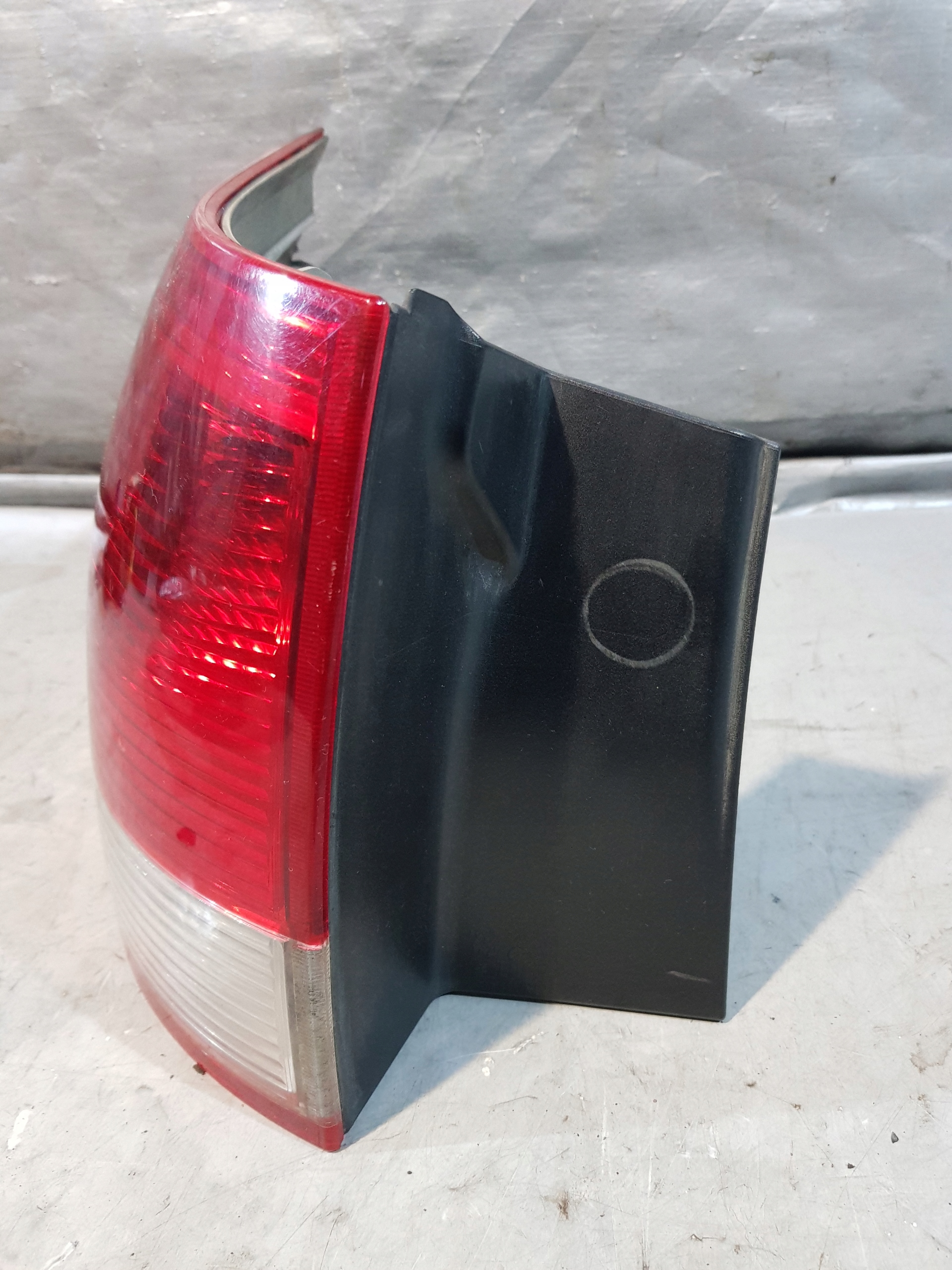OPEL VECTRA C KOMBI light left rear 24469461 13184022