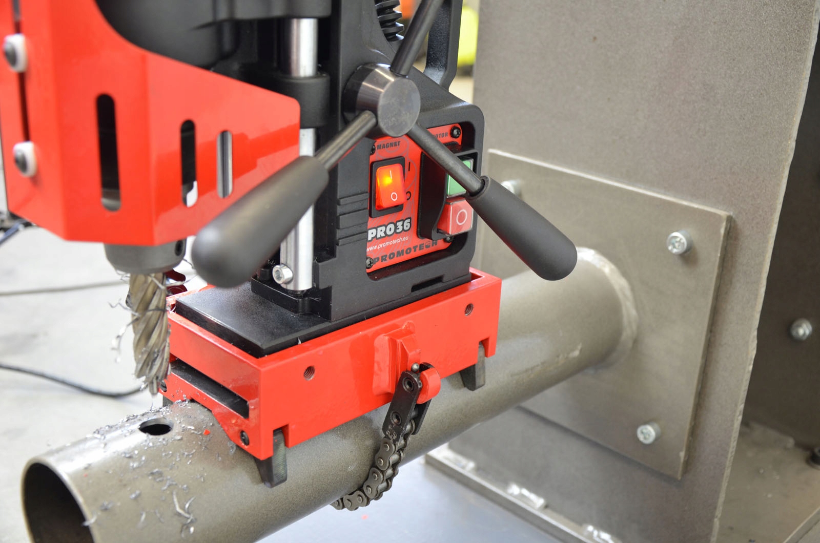 Bb3feea24cb4b8f4a6bb25190a92