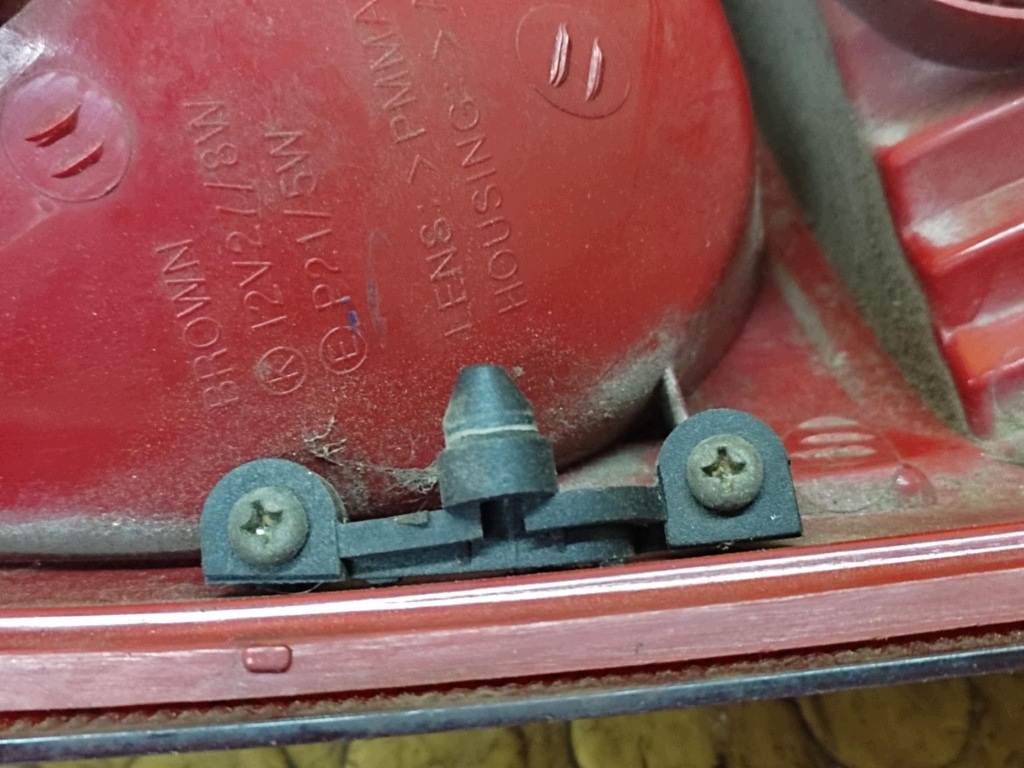 KIA PICANTO light right rear part