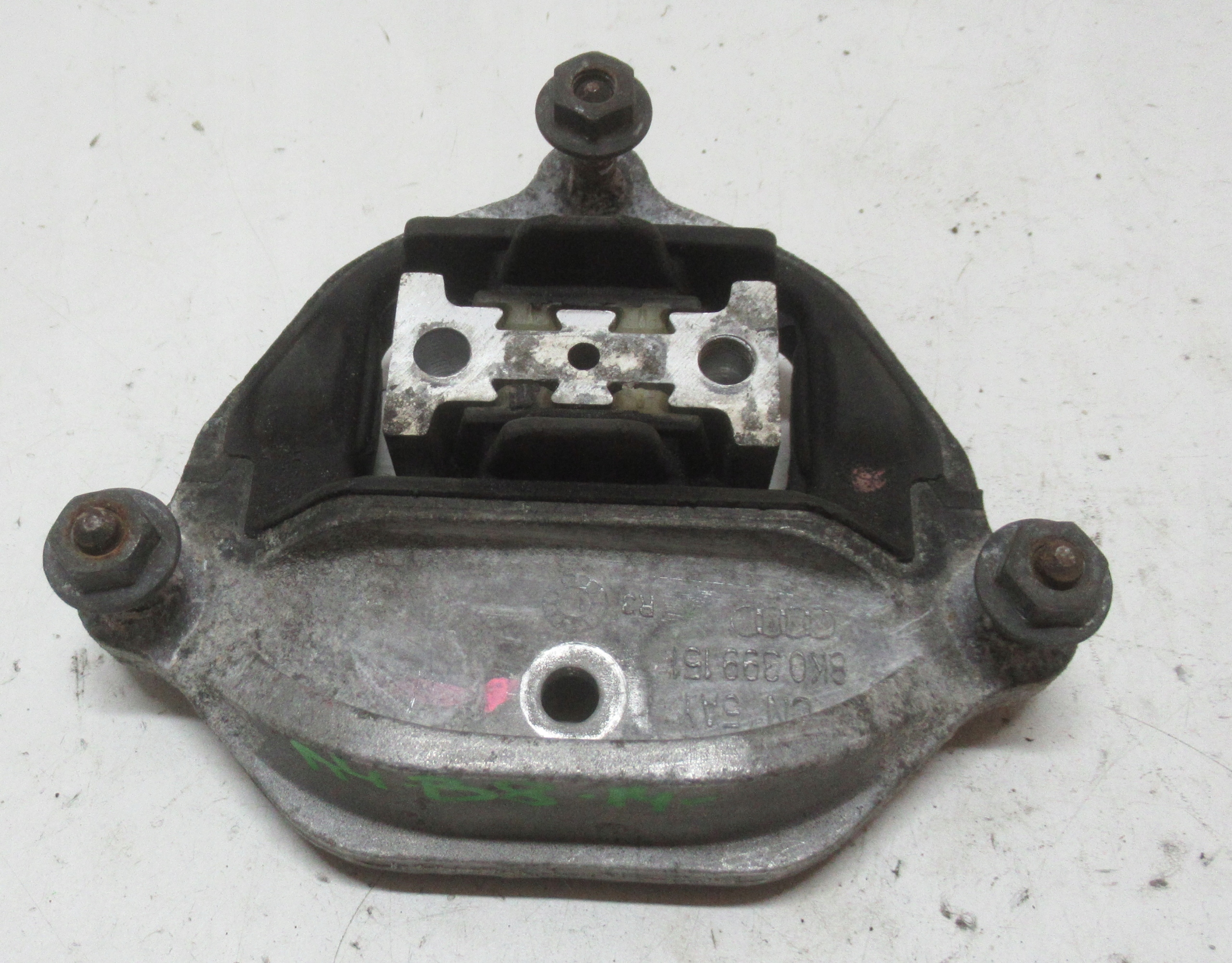 AUDI A4 B8 14R gearbox mount 8K0399151