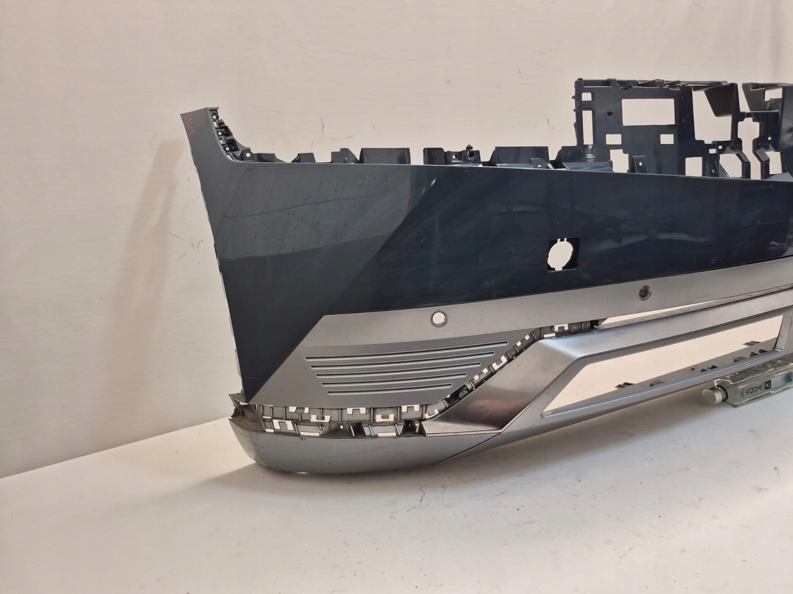 HYUNDAI IONIQ 5 21-24 bumper front front PDC