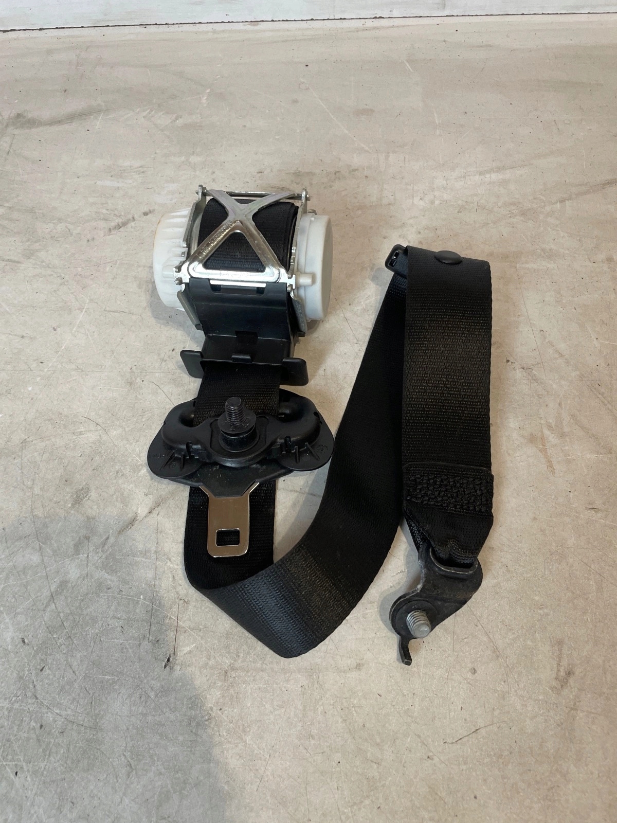 tension belt safety front front left BMW 1 F20 F21