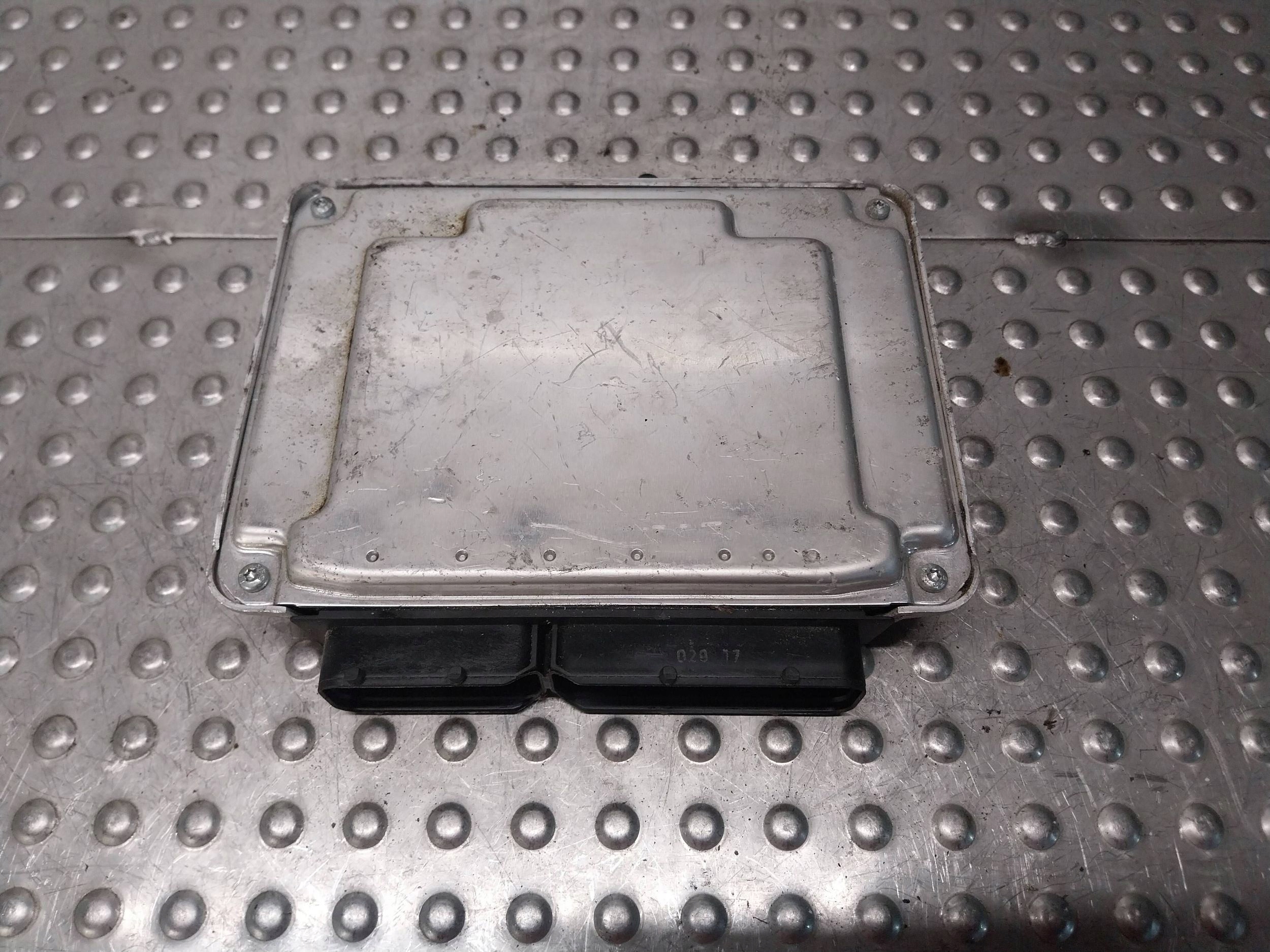 computer control unit of the engine 045906019CD SKODA FABIA II RAPID 1.4TDI