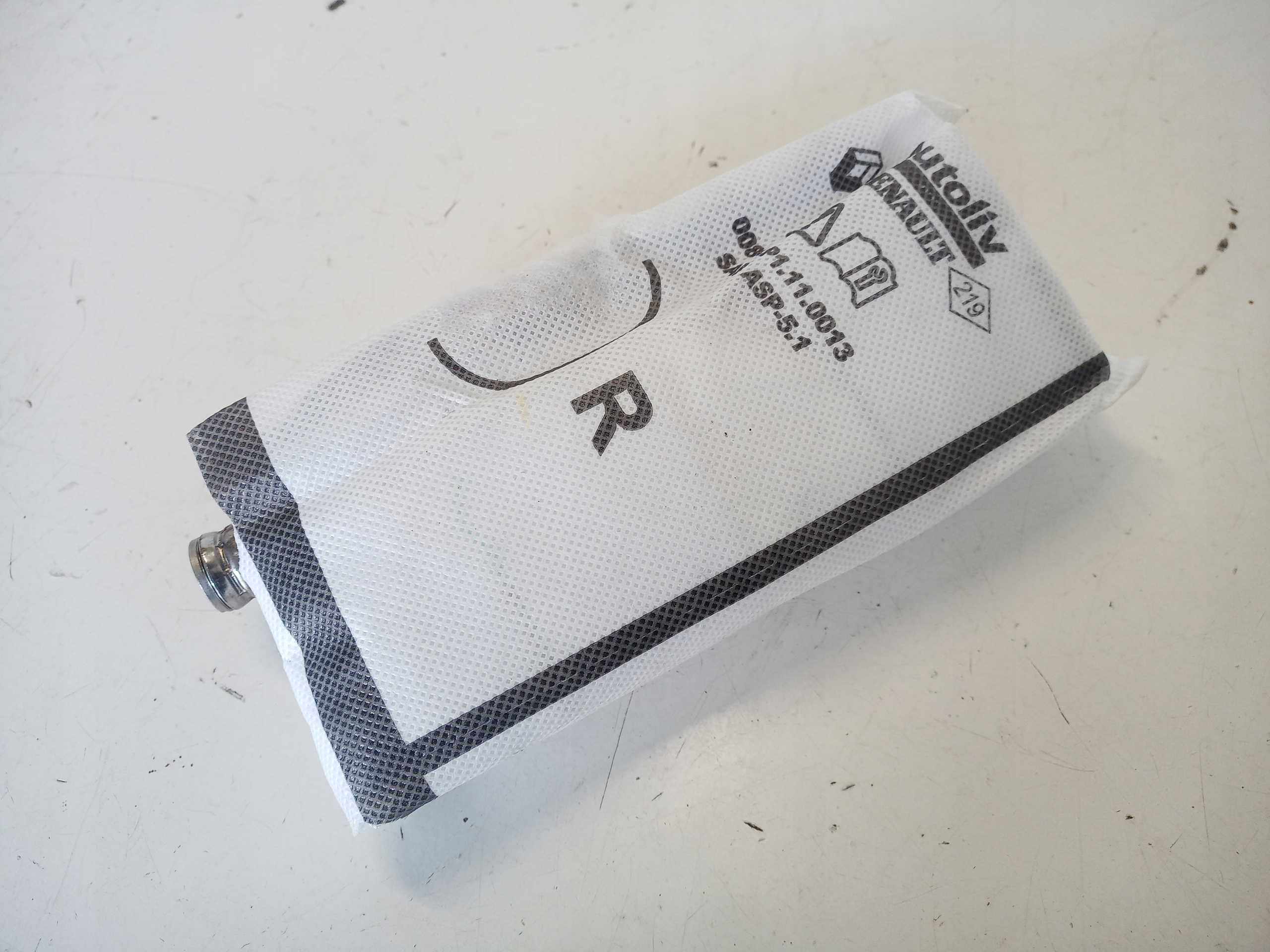 PRAWA PODUSZKA AIRBAG FOTELA RENAULT MEGANE IV