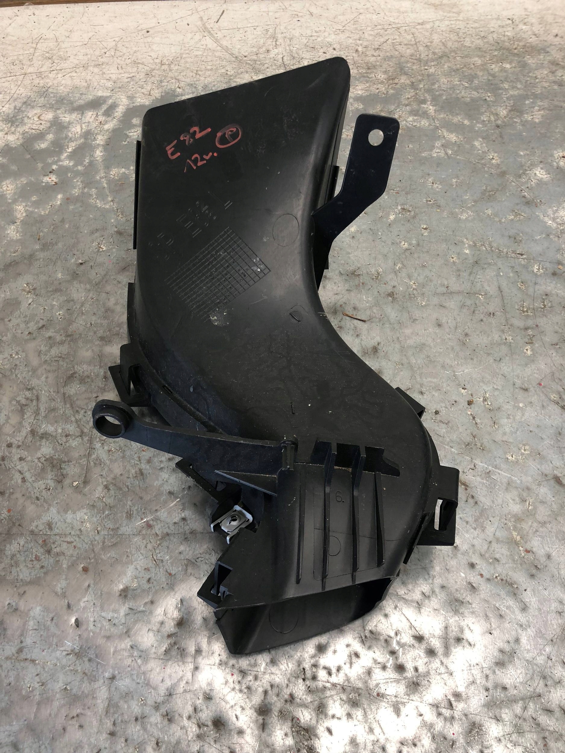 KANAL luftansaugkanal Bremse BMW E82 8046299