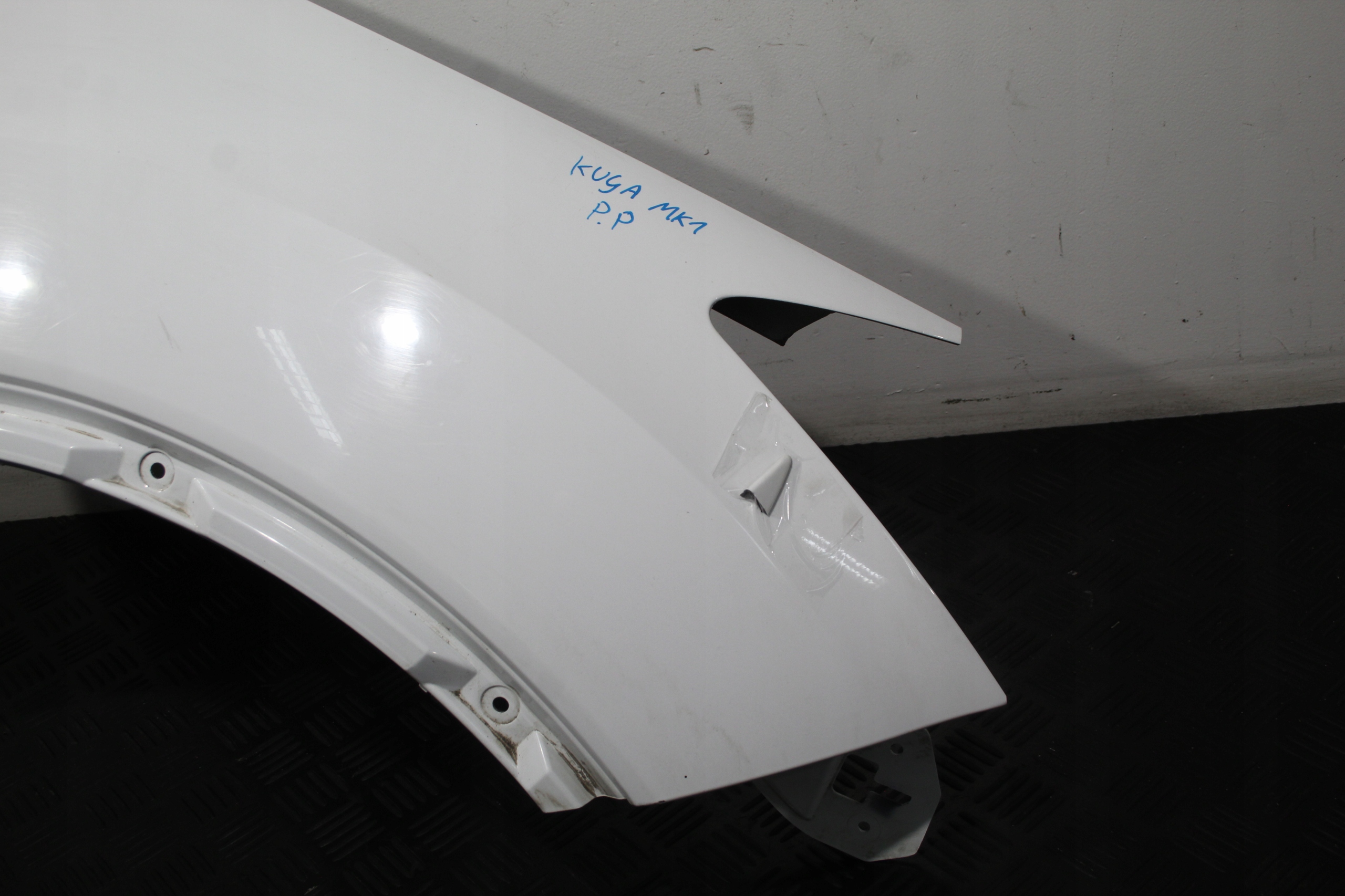 fender right front FORD KUGA MK1