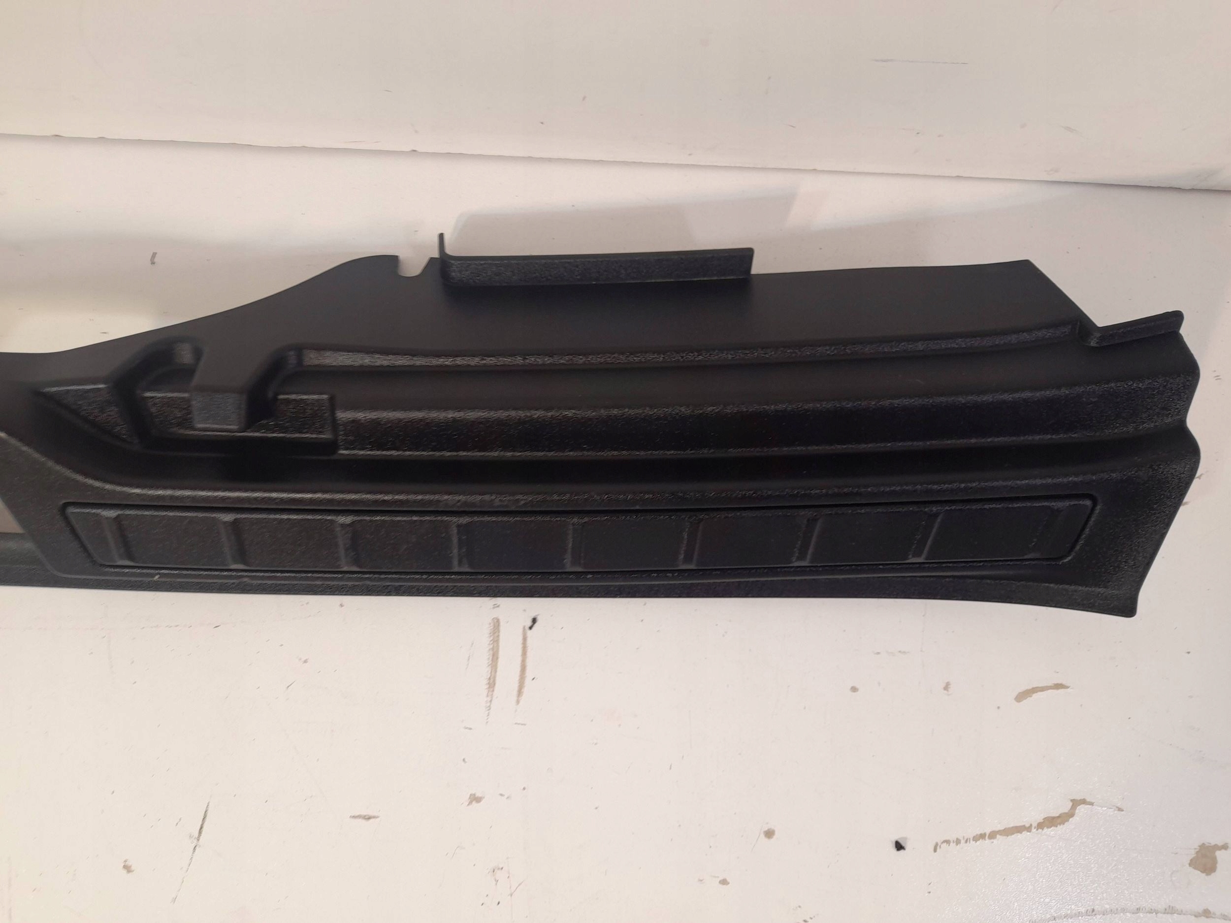 Volvo XC40 cap of the threshold boot 31440884 (XC2)