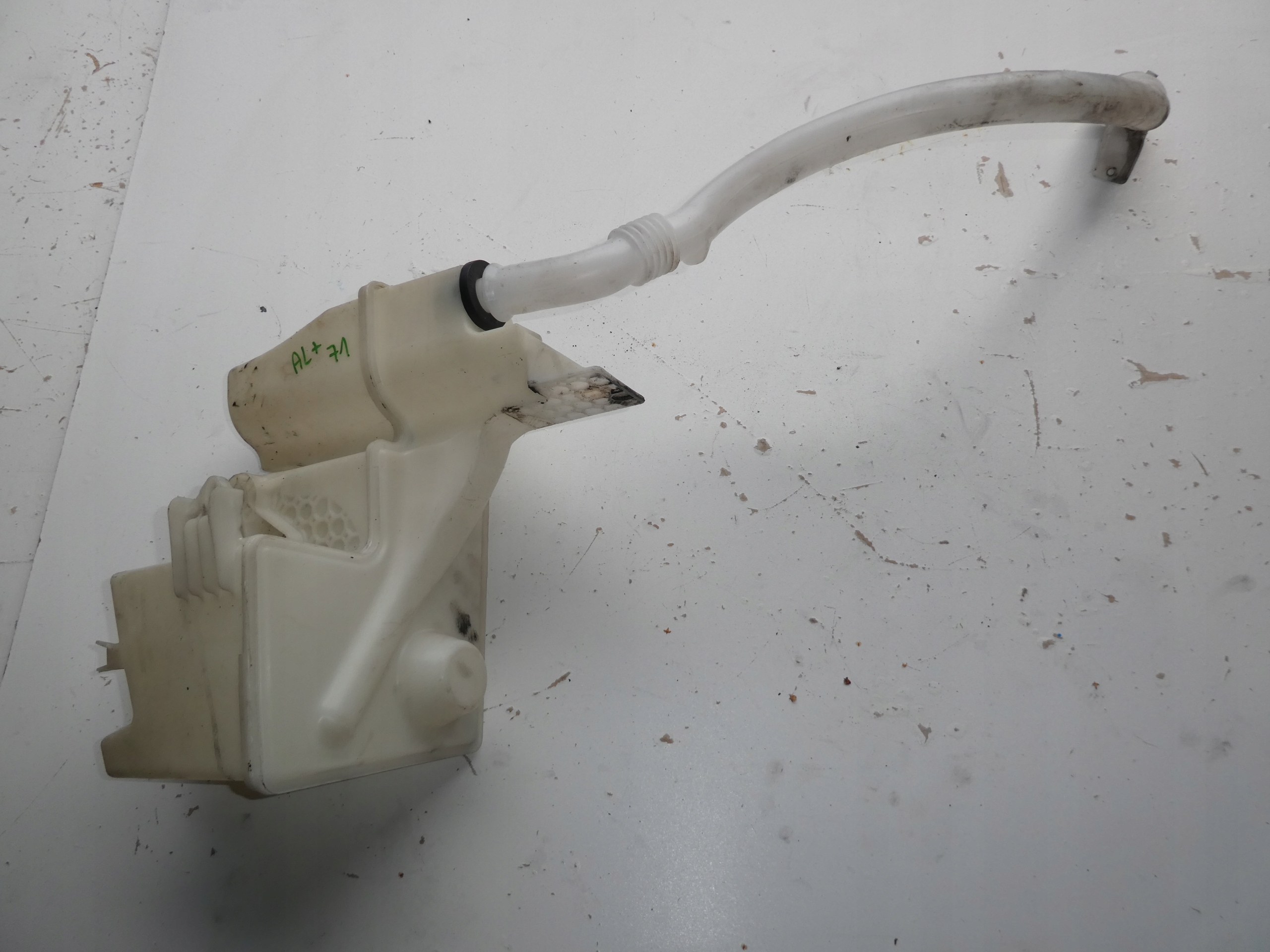 бачок омывателя vw T5 7H0955453R