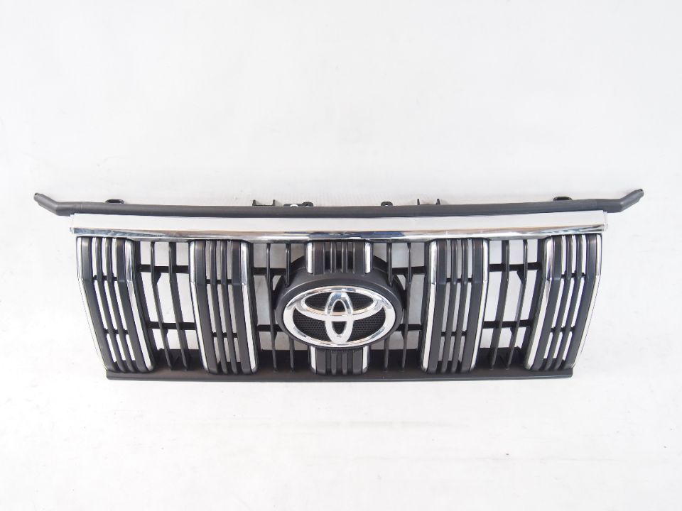 Toyota Land Cruiser 17r Grille 2017