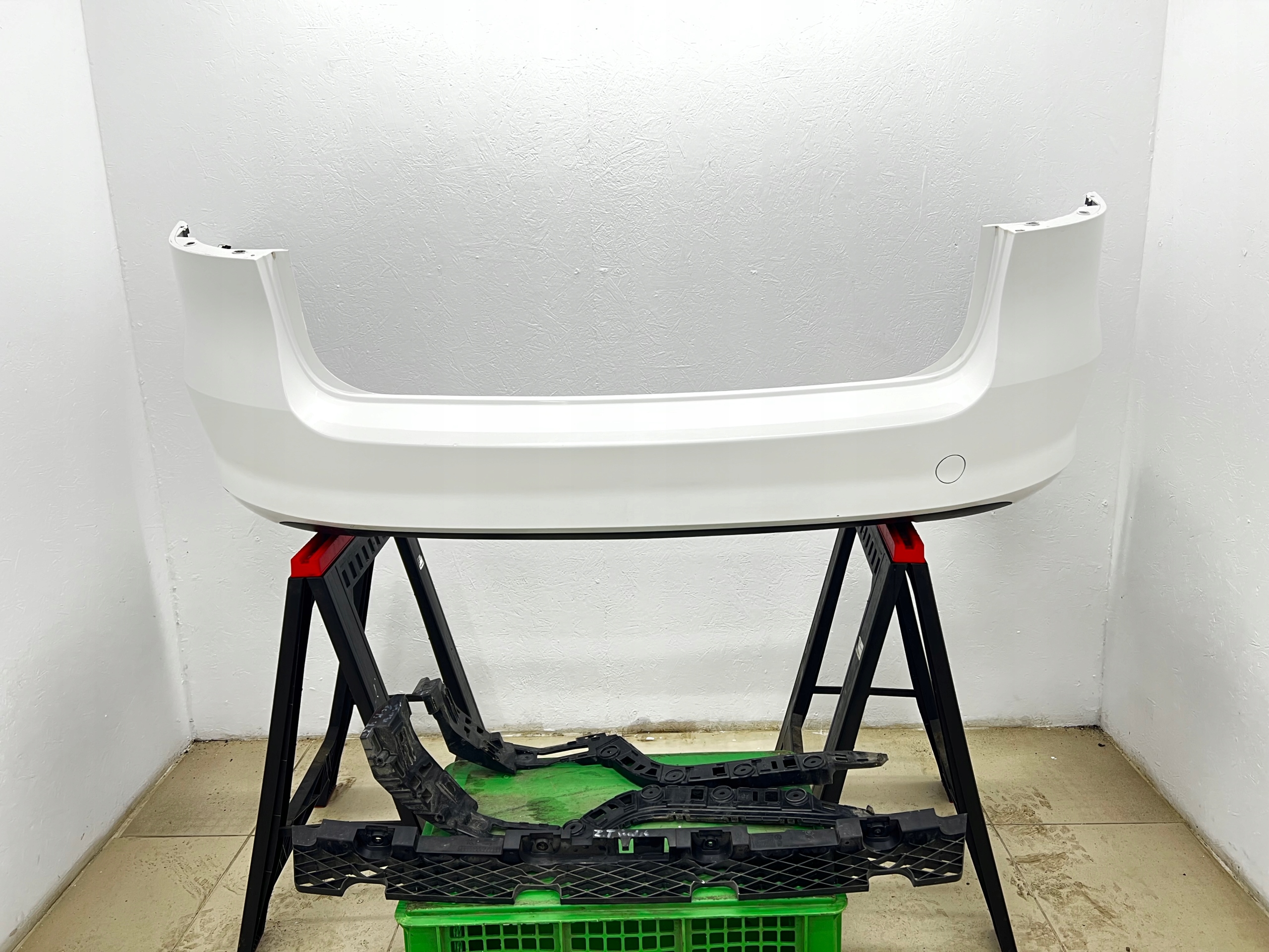 bumper rear part rear VW PASSAT B7 KOMBI LB9A accessories below towing