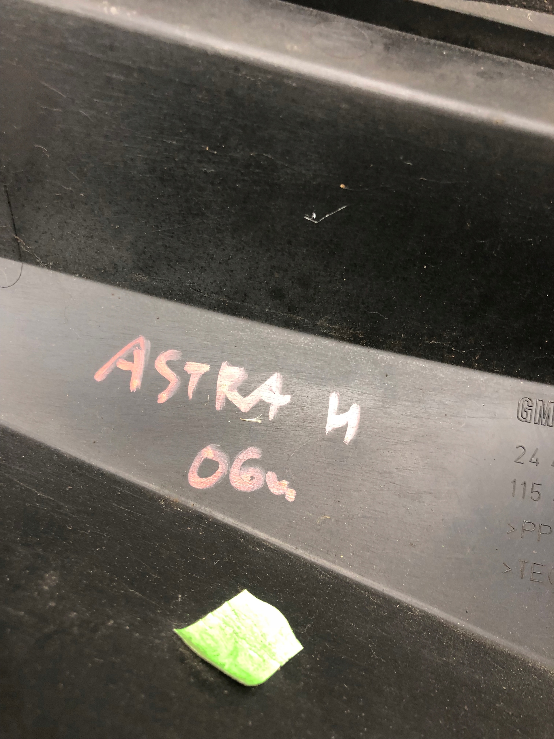 torpedo OPEL ASTRA H 24463382