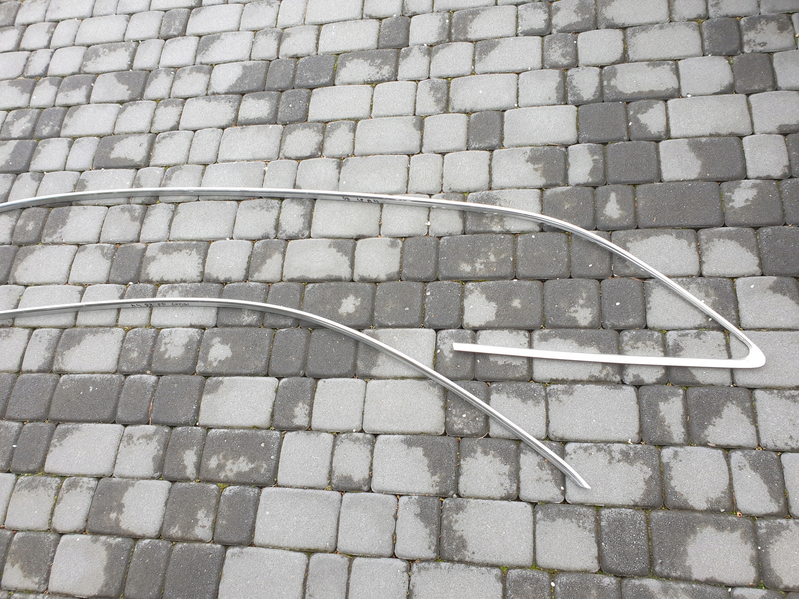 moulding chrome AUDI A4 B8 KOMBI 2008