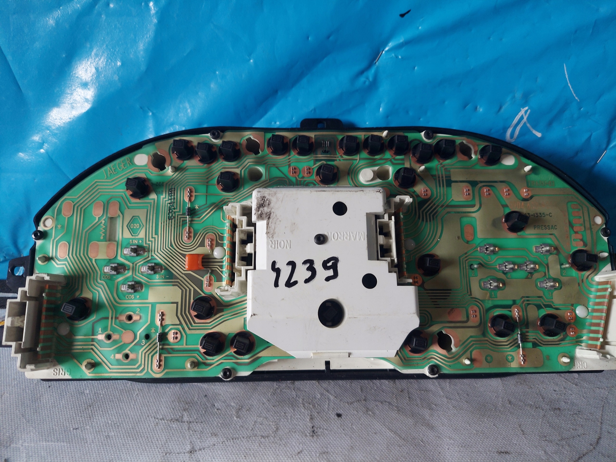 dials clock MEGANE SCENIC 1.6 B 7700844181