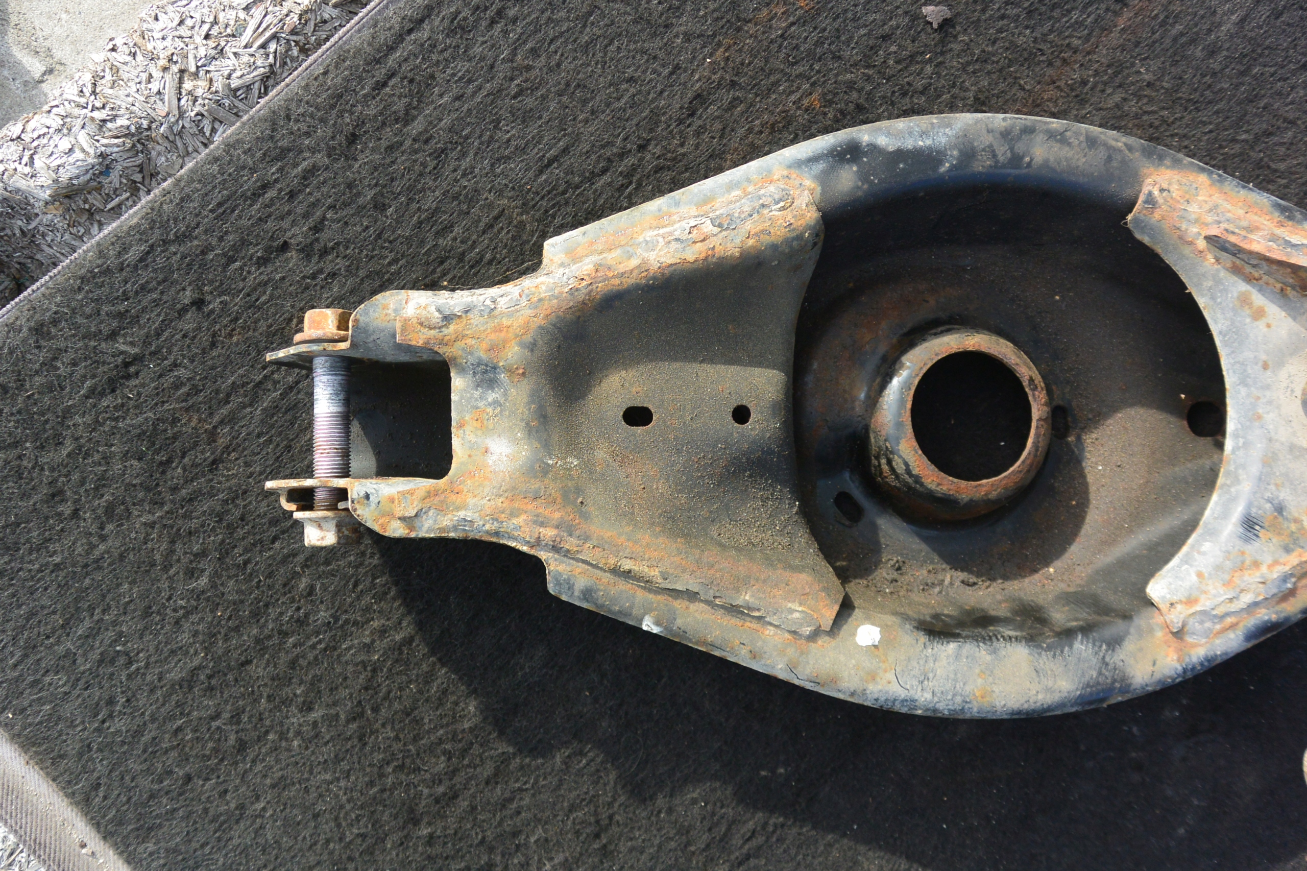 QUERLENKER UNTERER HECK RECHTS LINKS MAZDA CX9 II TC 16