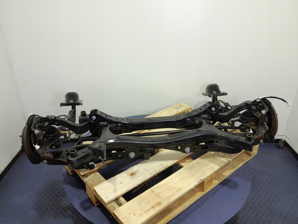 LEXUS UX 250H 2.0 152 KM BELKA SANKI ZAWIESZENIA TYŁ