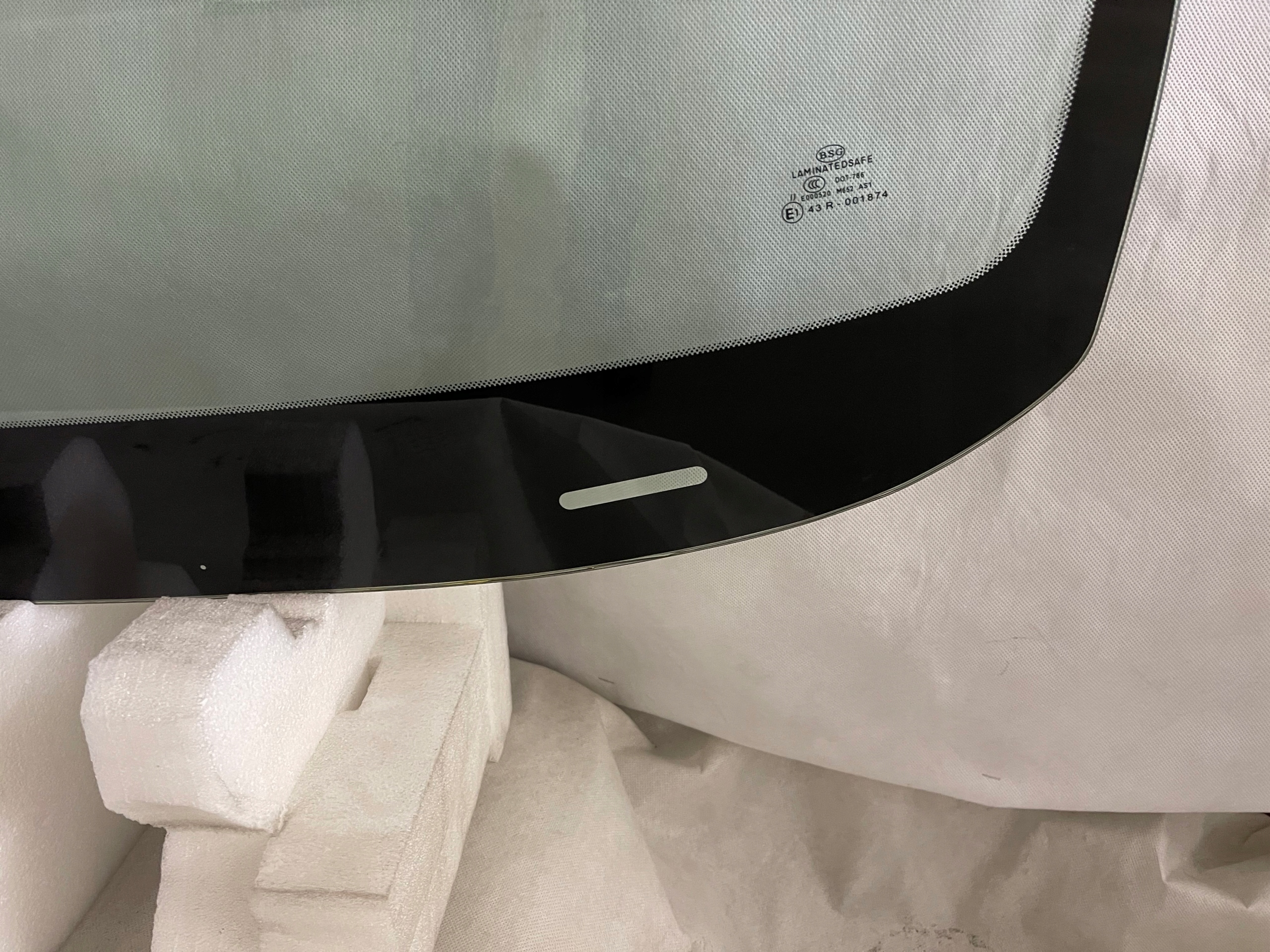 OPEL ASTRA J SENSOR NOWA SZYBA PRZEDNIA 2009-2012 Producent części BSG