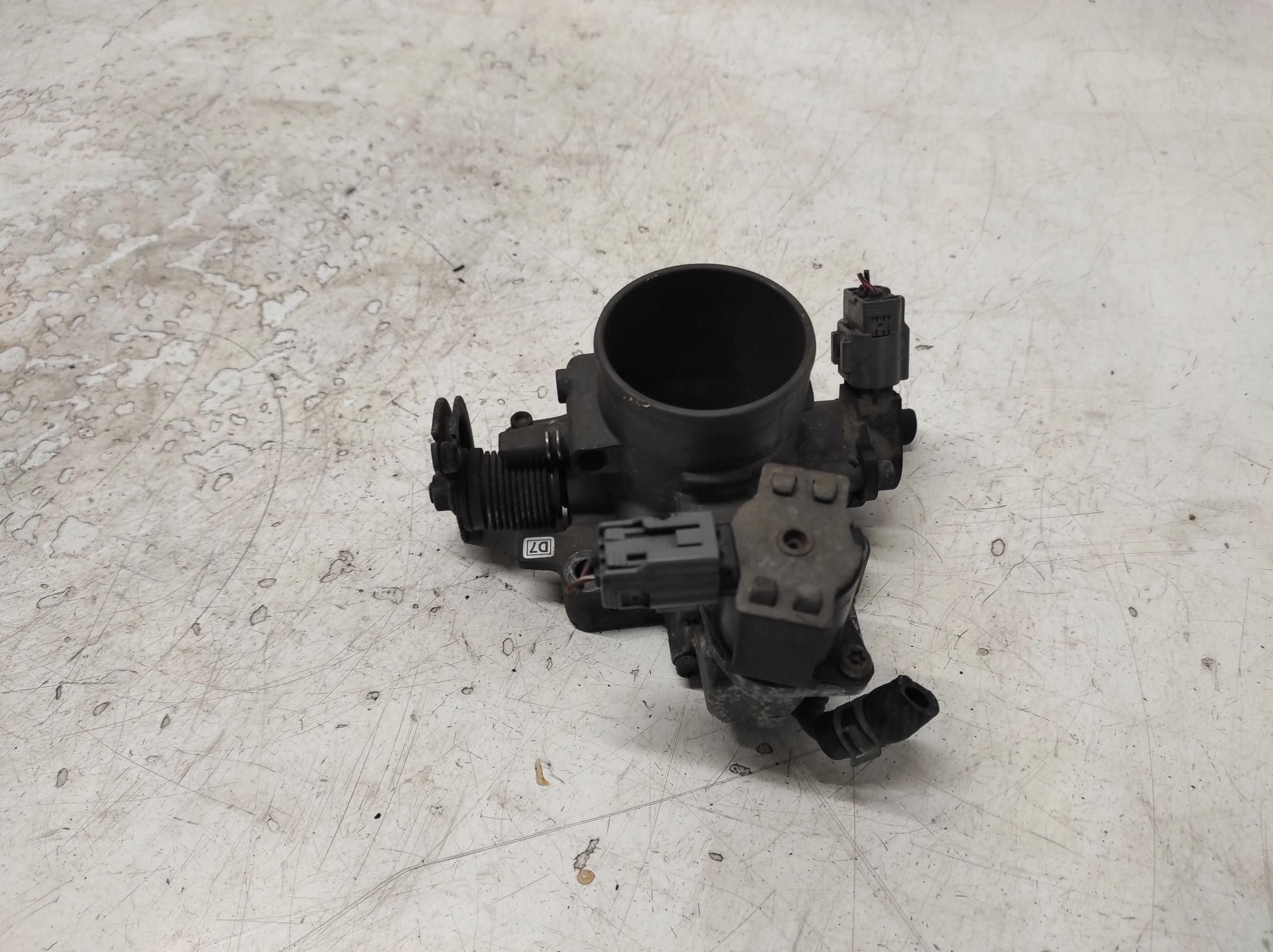 mazda PREMACY 99- 1.8 ДРОССЕЛЬНАЯ ЗАСЛОНКА